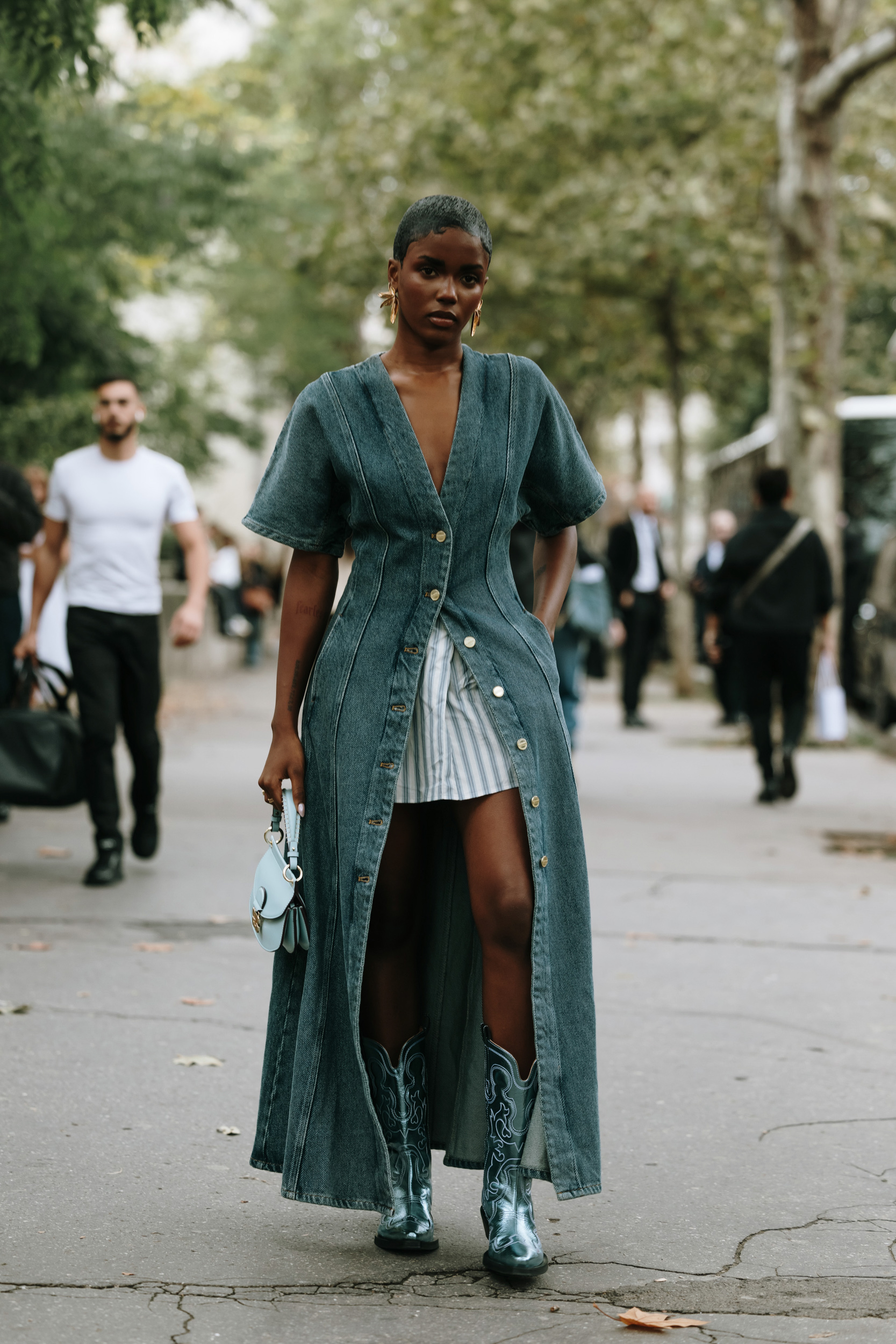 Paris Street Style Spring 2025 Shows