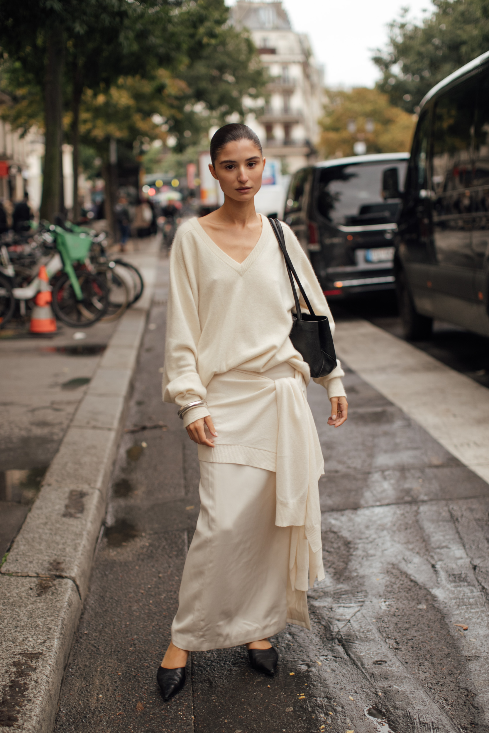 Paris Street Style Spring 2025 Shows