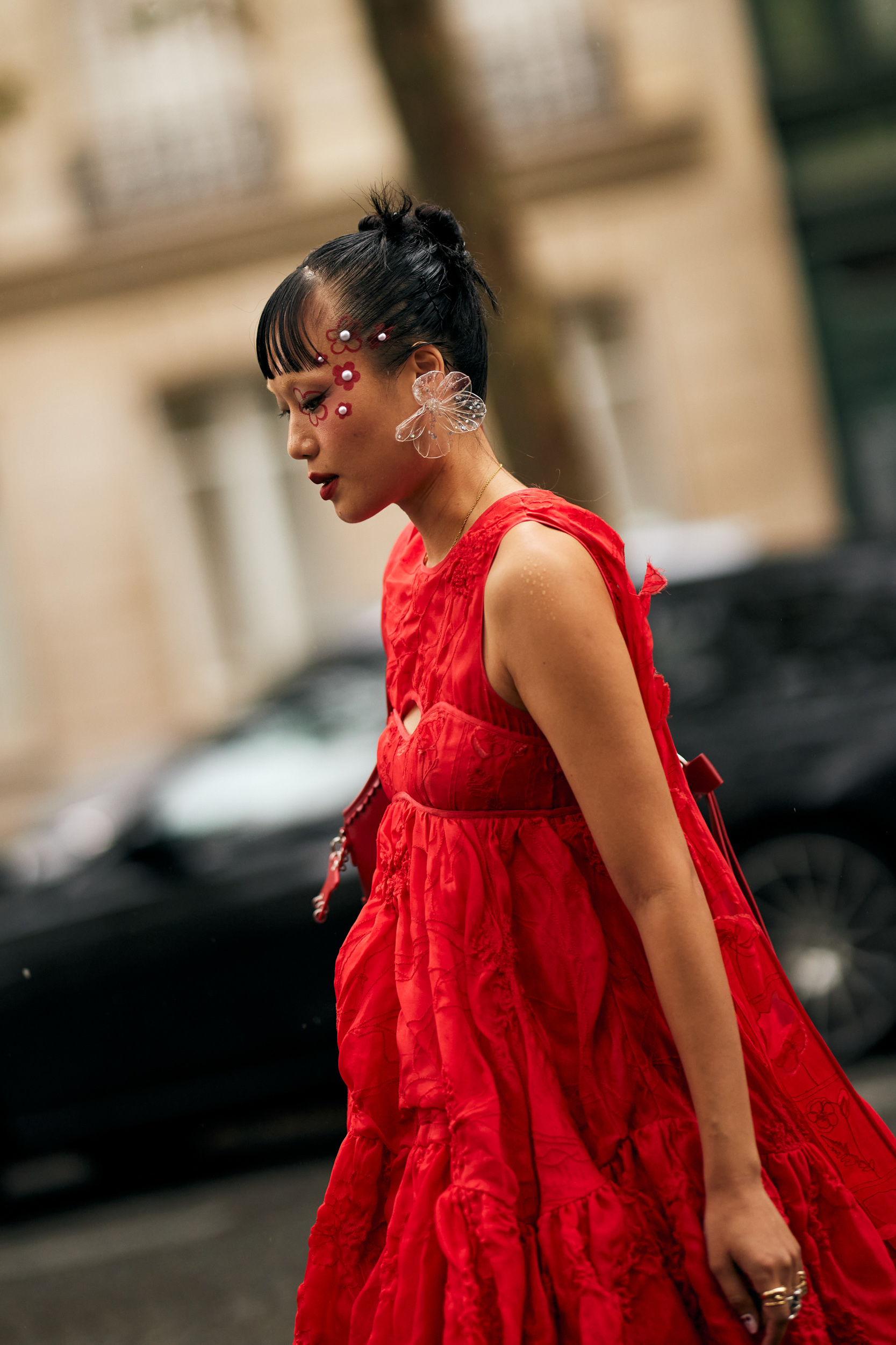 Paris Street Style Spring 2025 Shows