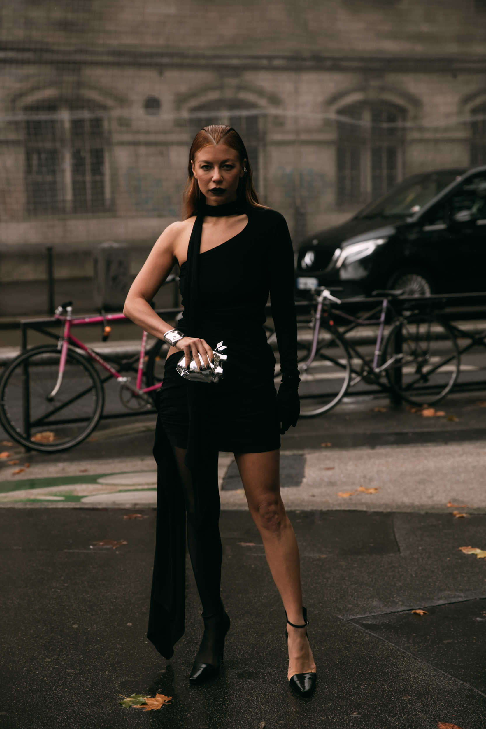 Paris Street Style Spring 2025 Shows