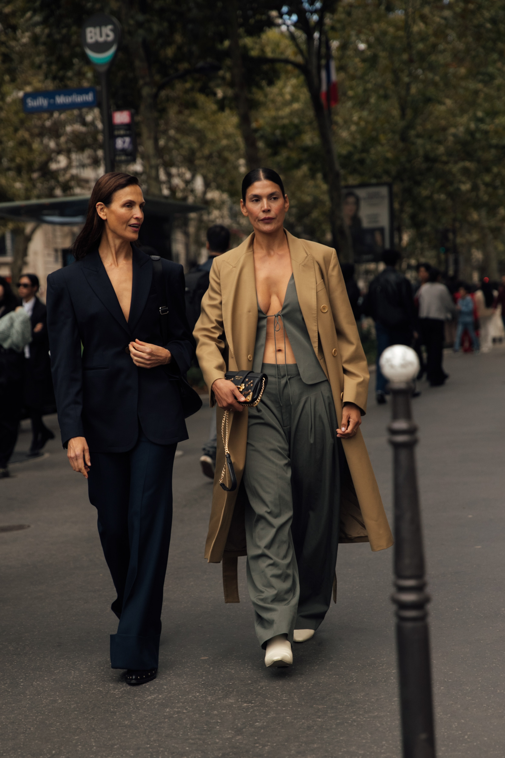 Paris Street Style Spring 2025 Shows