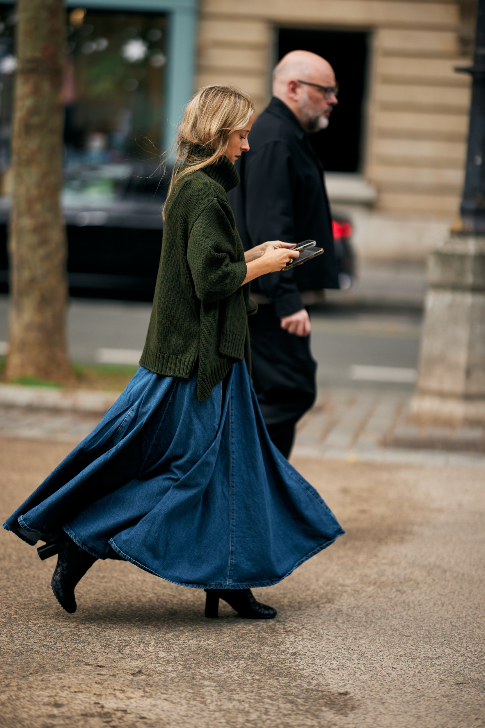 Paris Street Style Spring 2025 Shows