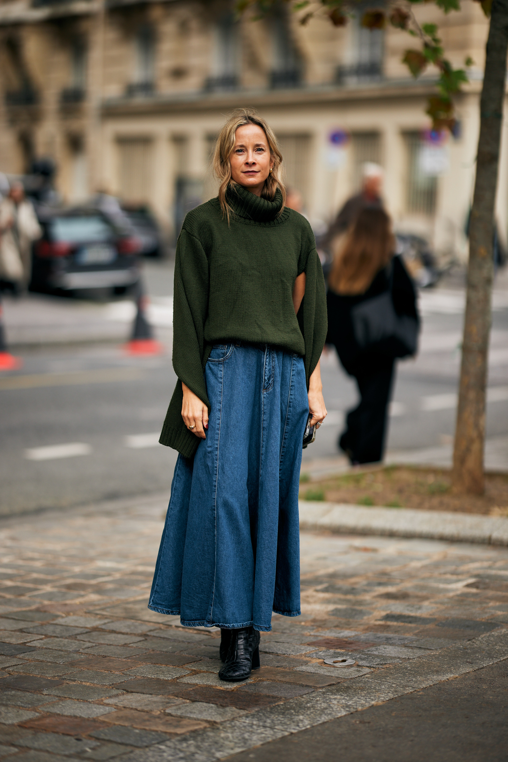 Paris Street Style Spring 2025 Shows