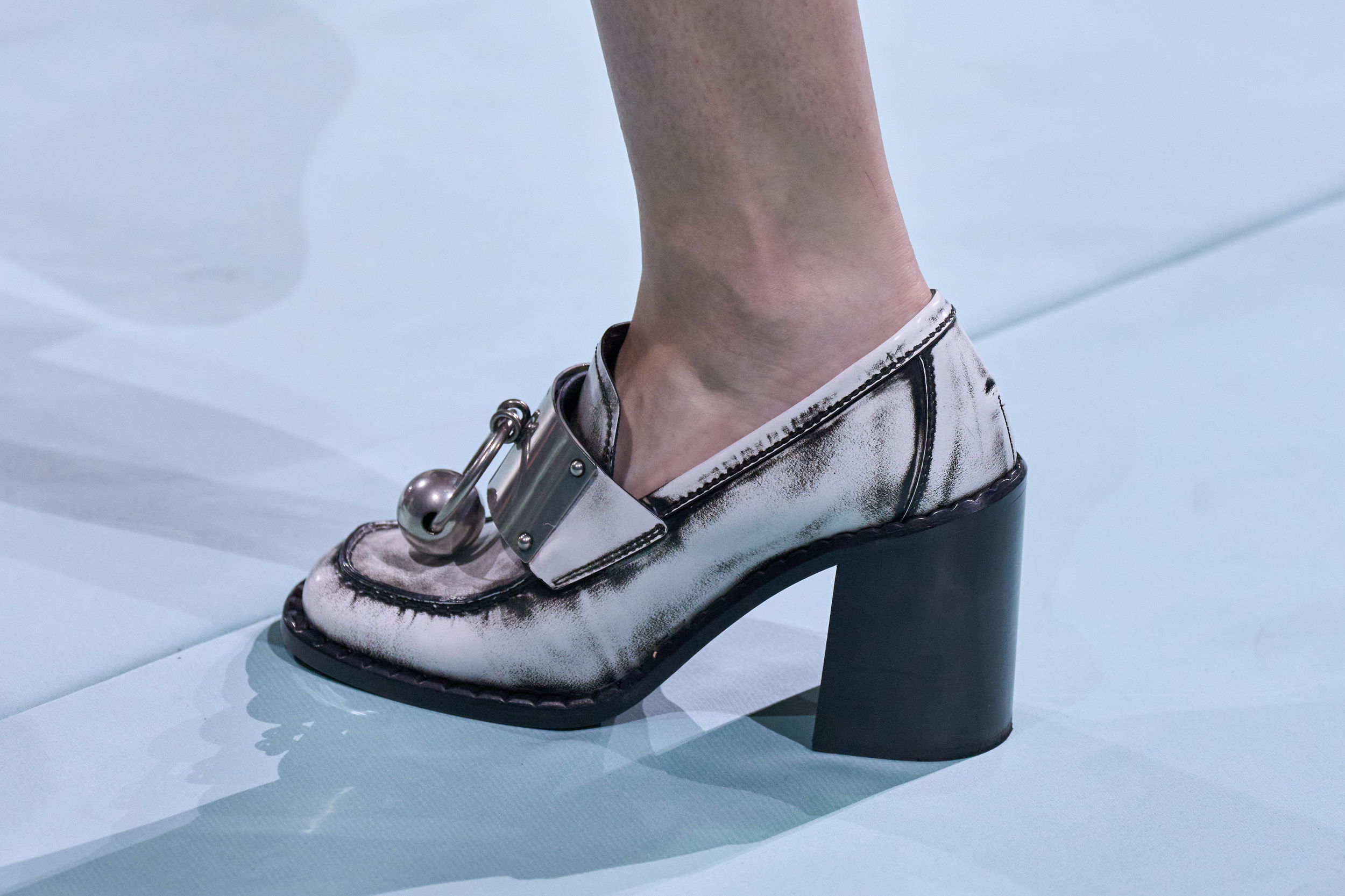 Prada Spring 2025 Fashion Show Details