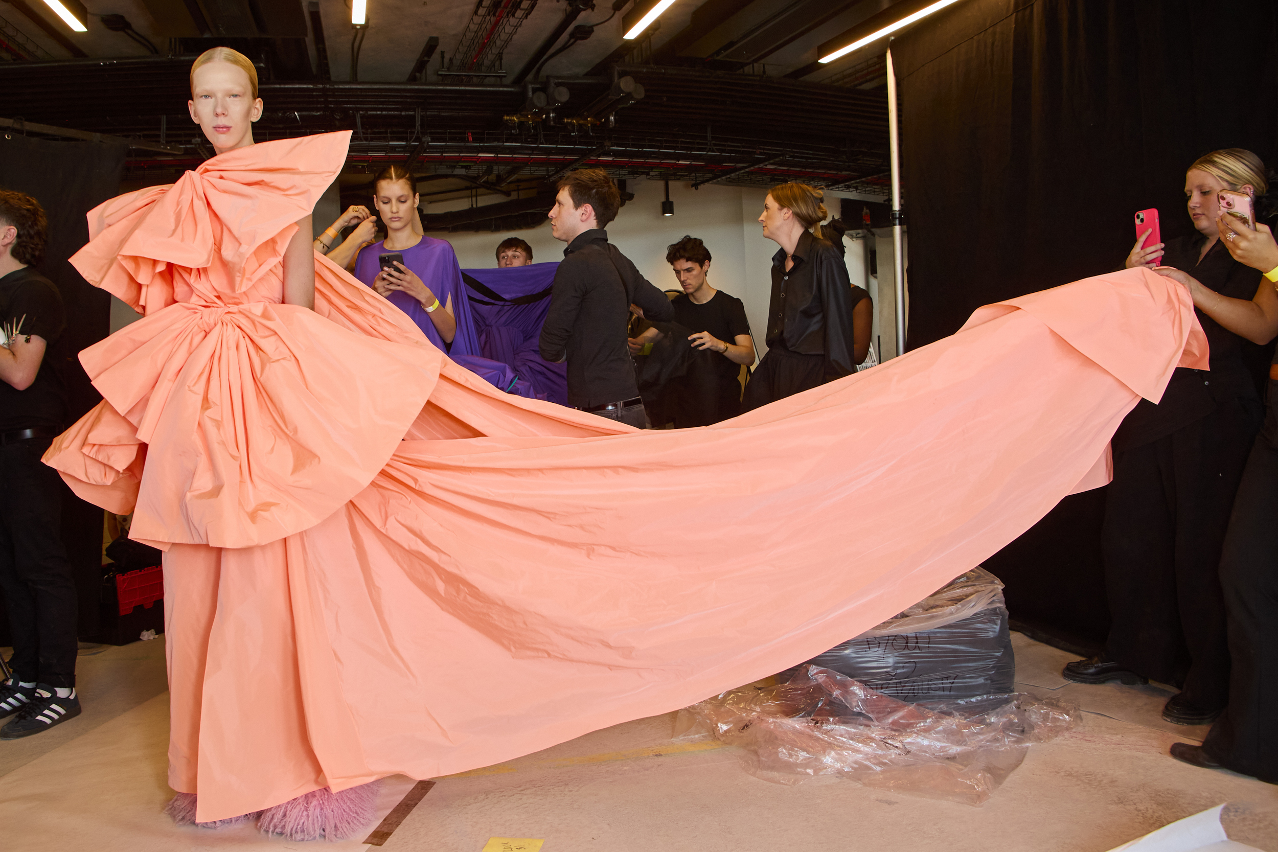 Roksanda Spring 2025 Fashion Show Backstage