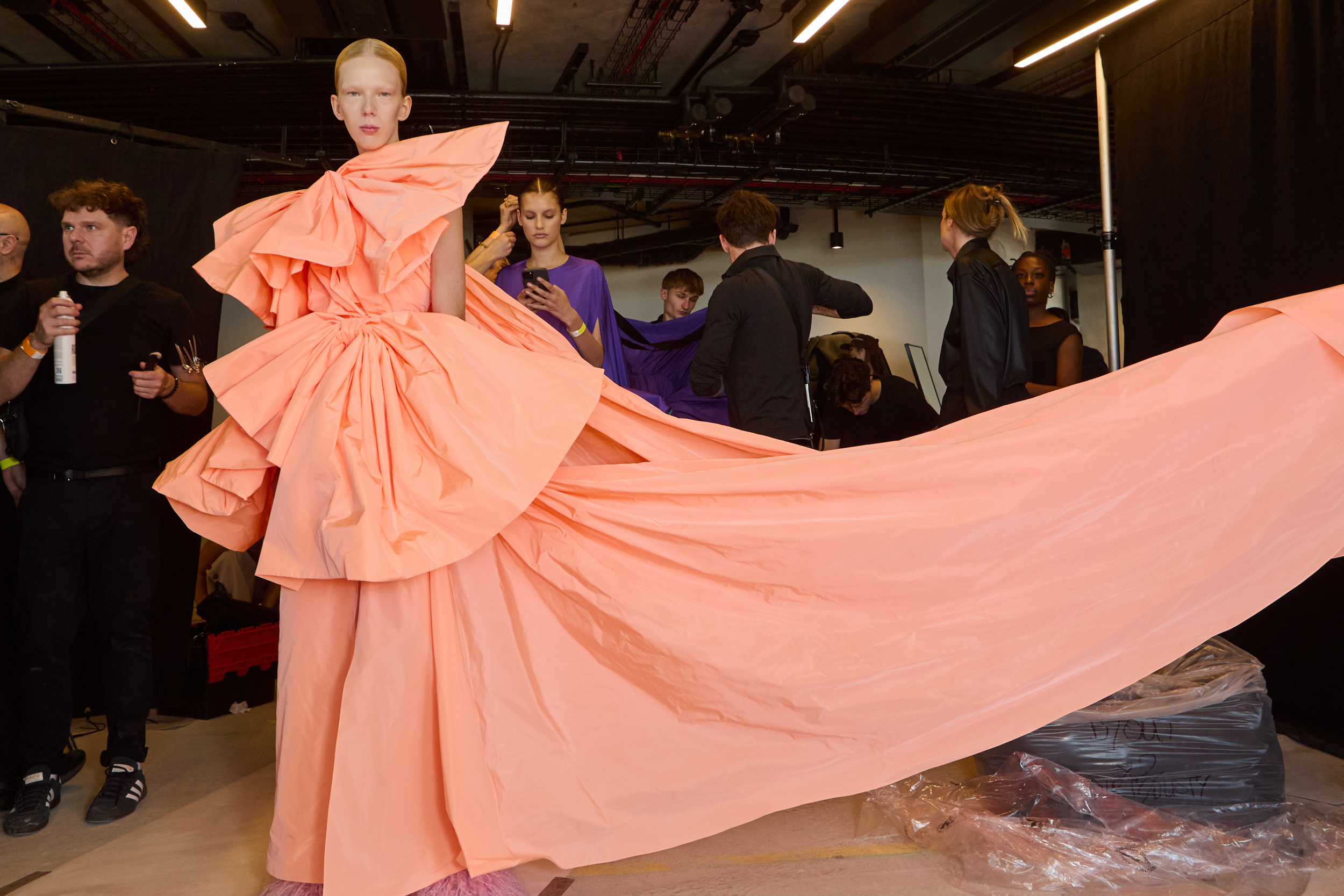 Roksanda Spring 2025 Fashion Show Backstage