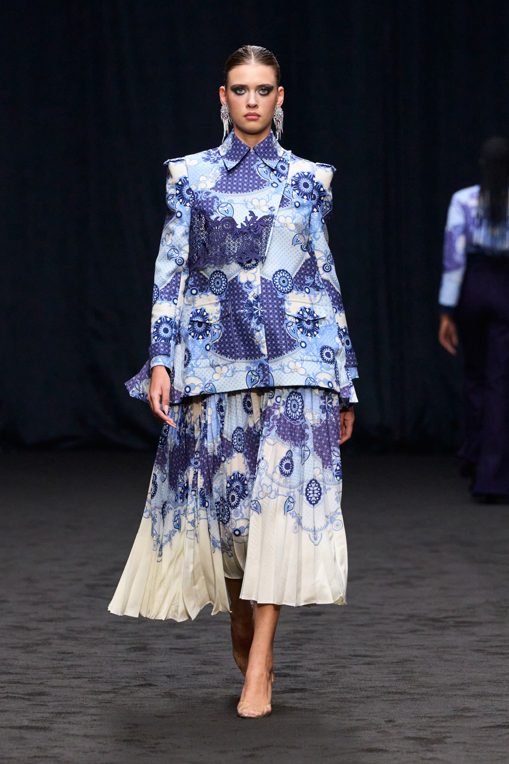 Rizman Ruzaini Spring 2025 Couture Fashion Show 