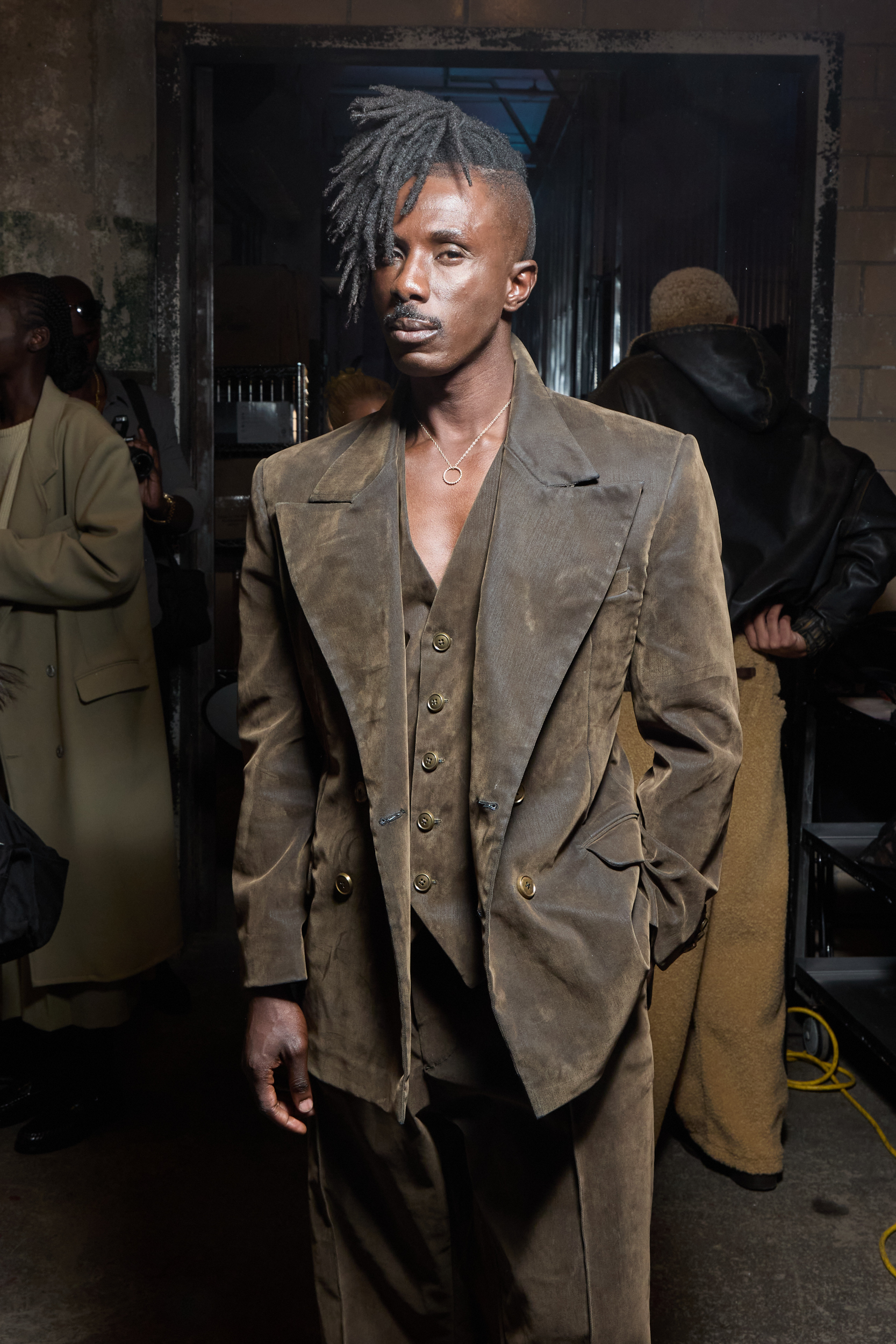 Sebastien Ami Spring 2025 Fashion Show Backstage