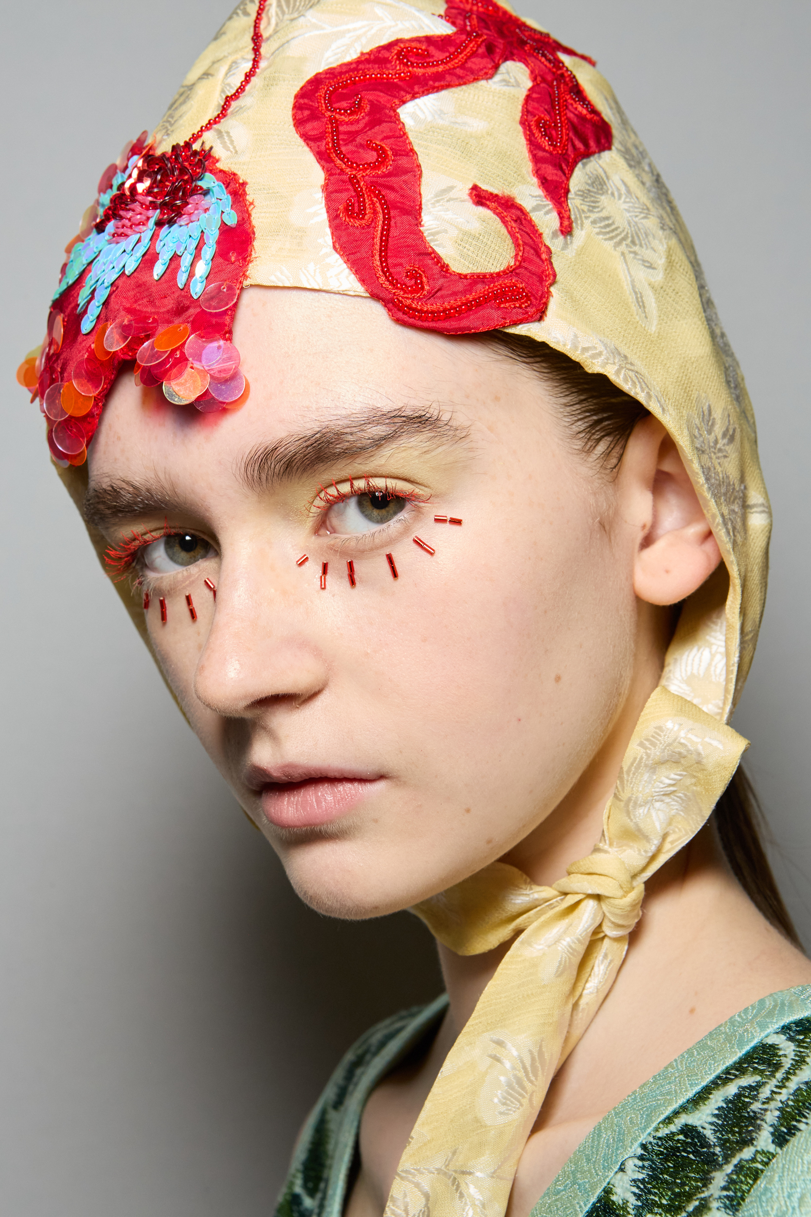 Shuting Qiu Spring 2025 Fashion Show Backstage