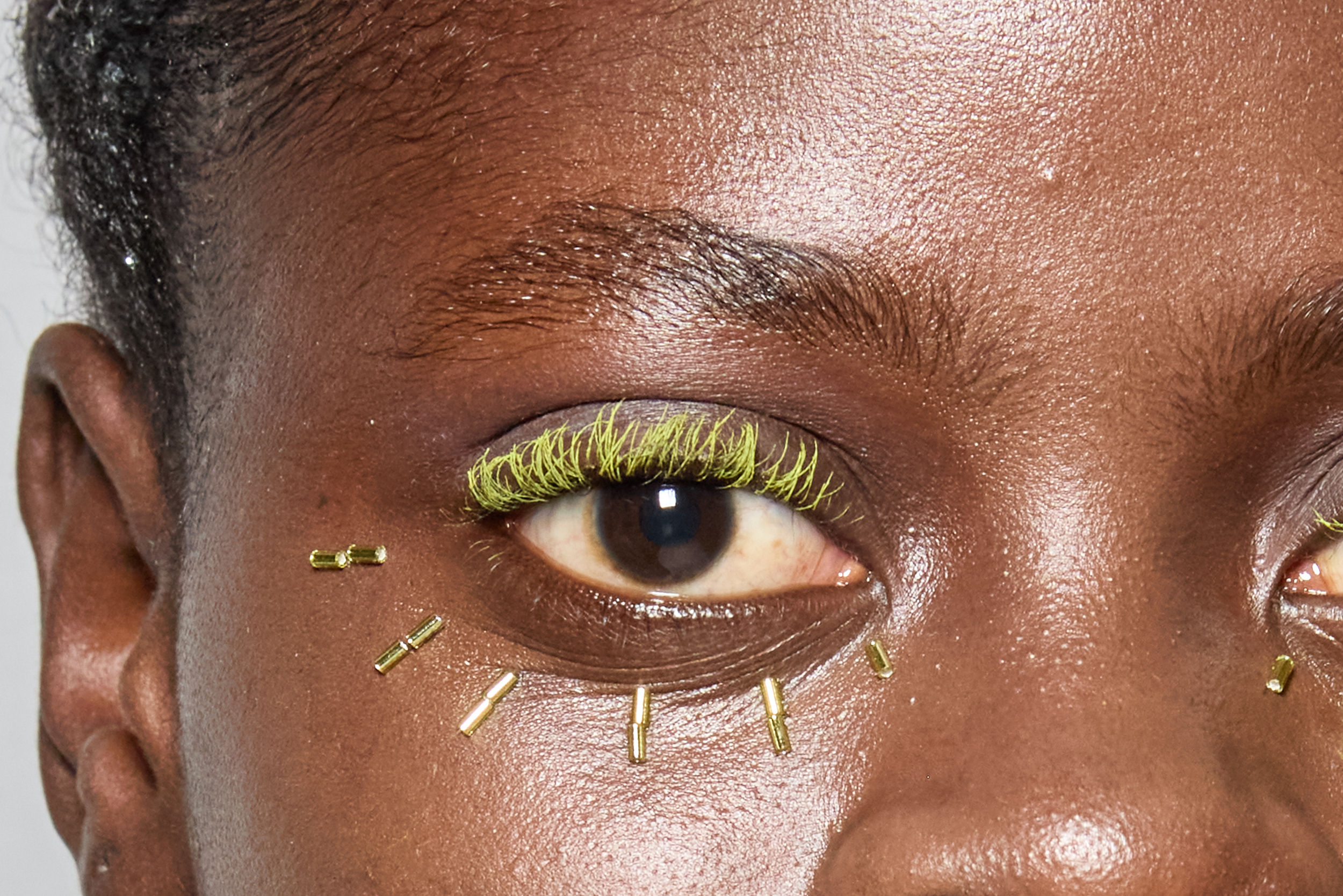 Shuting Qiu Spring 2025 Fashion Show Backstage