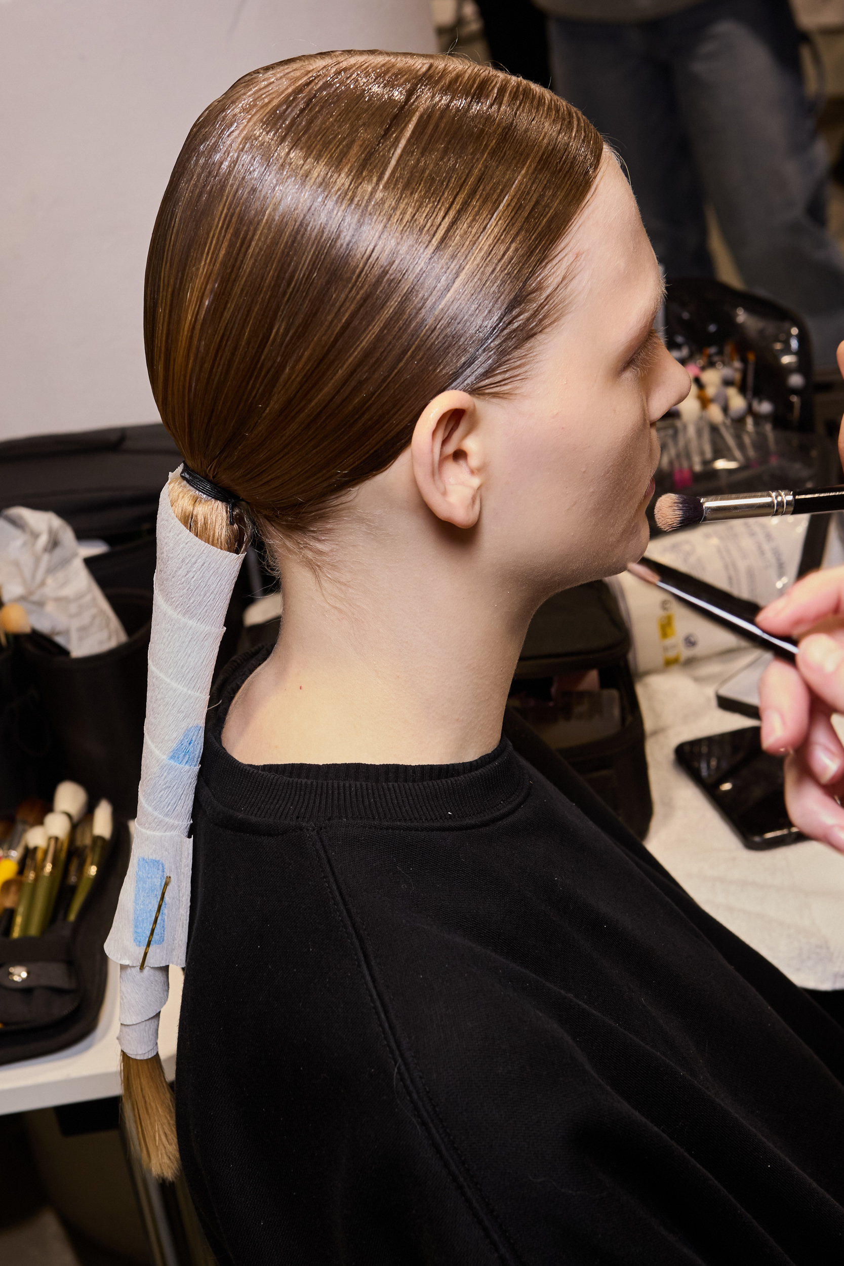 Shuting Qiu Spring 2025 Fashion Show Backstage