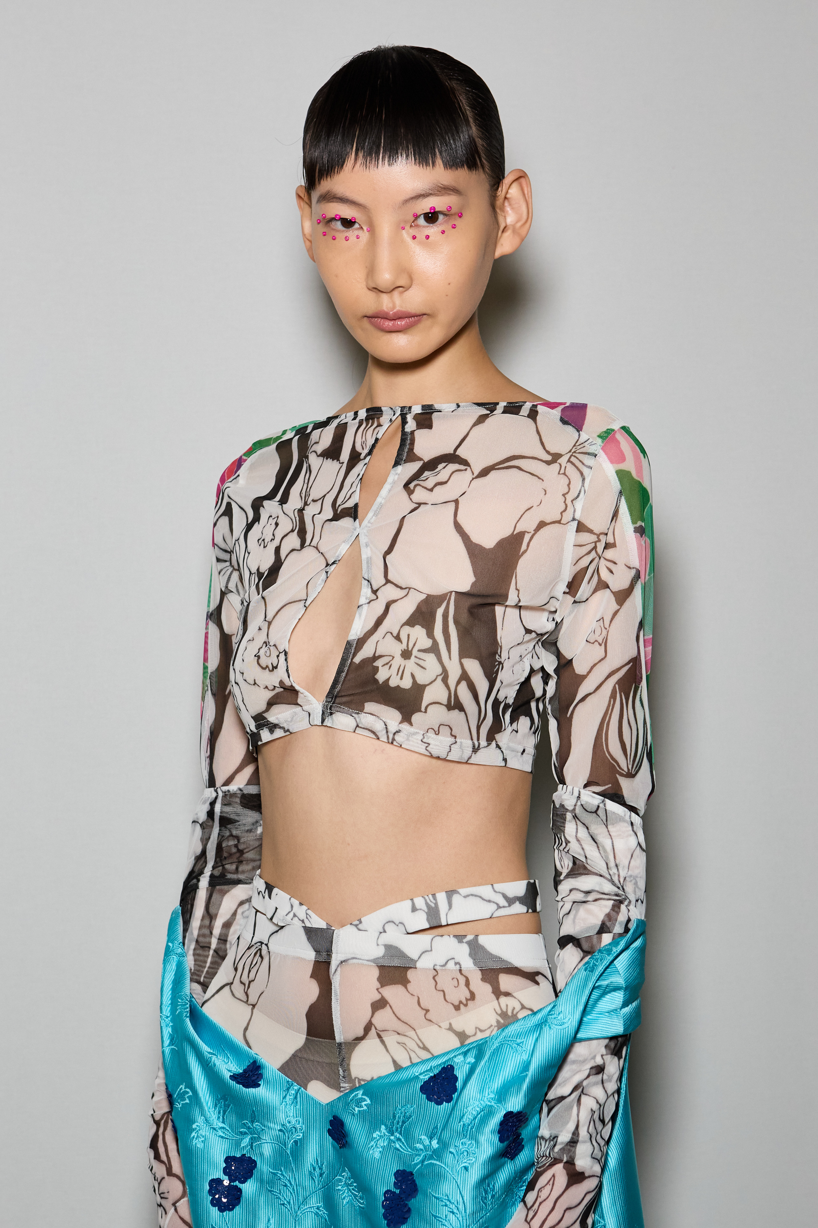 Shuting Qiu Spring 2025 Fashion Show Backstage