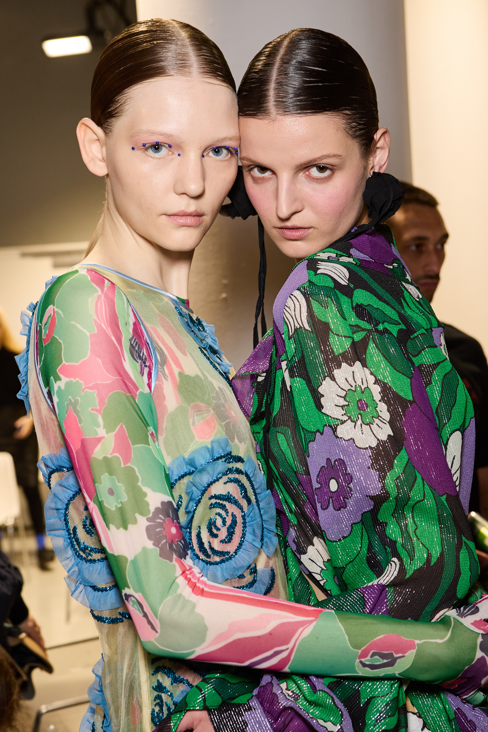 Shuting Qiu Spring 2025 Fashion Show Backstage