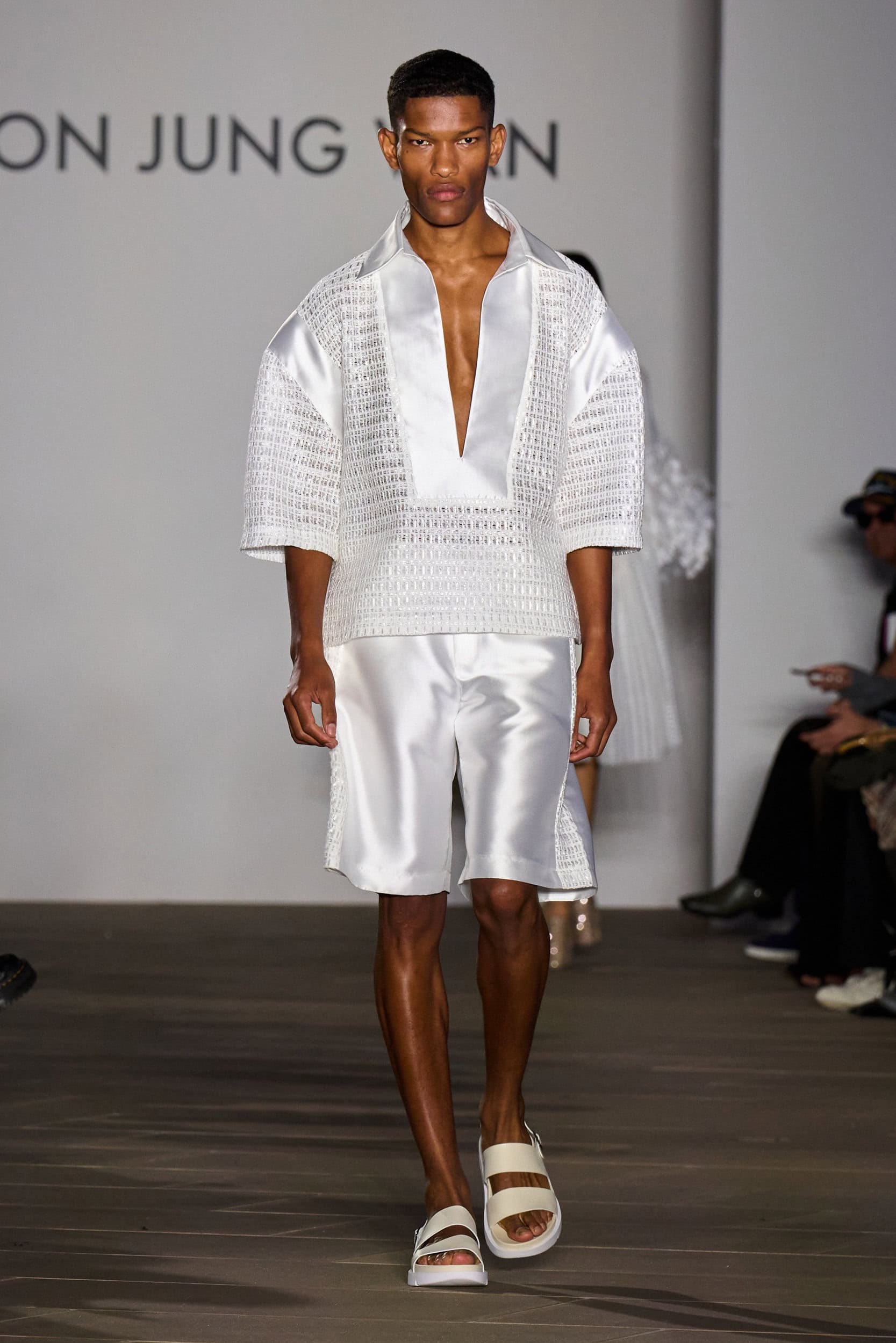 Son Jung Wan Spring 2025 Fashion Show