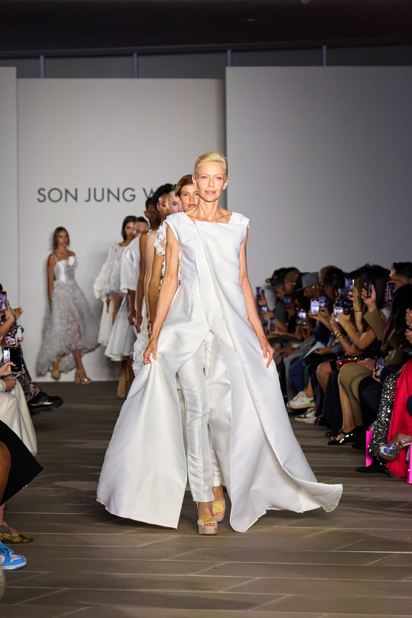 Son Jung Wan Spring 2025 Fashion Show