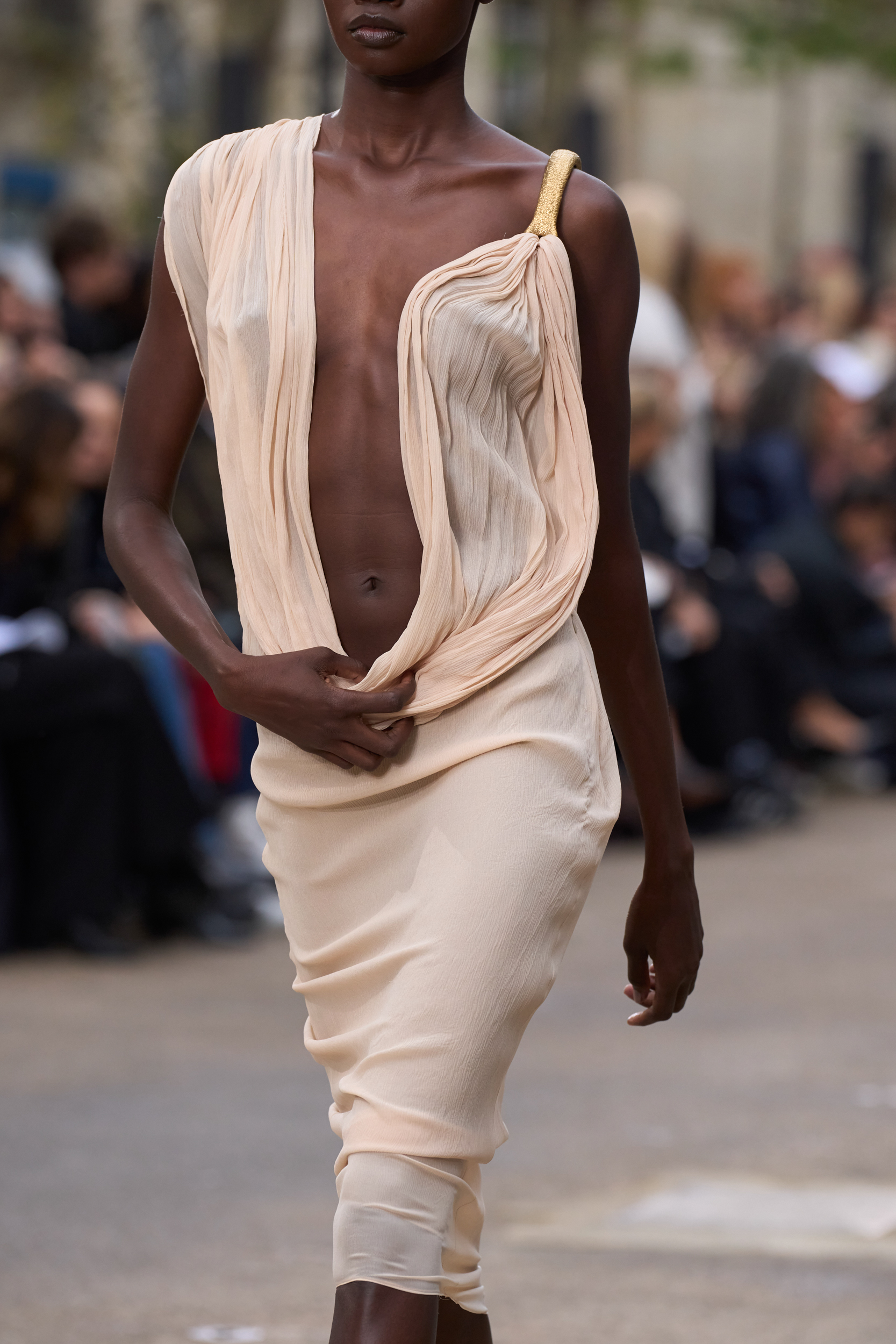 Stella Mccartney Spring 2025 Fashion Show Details