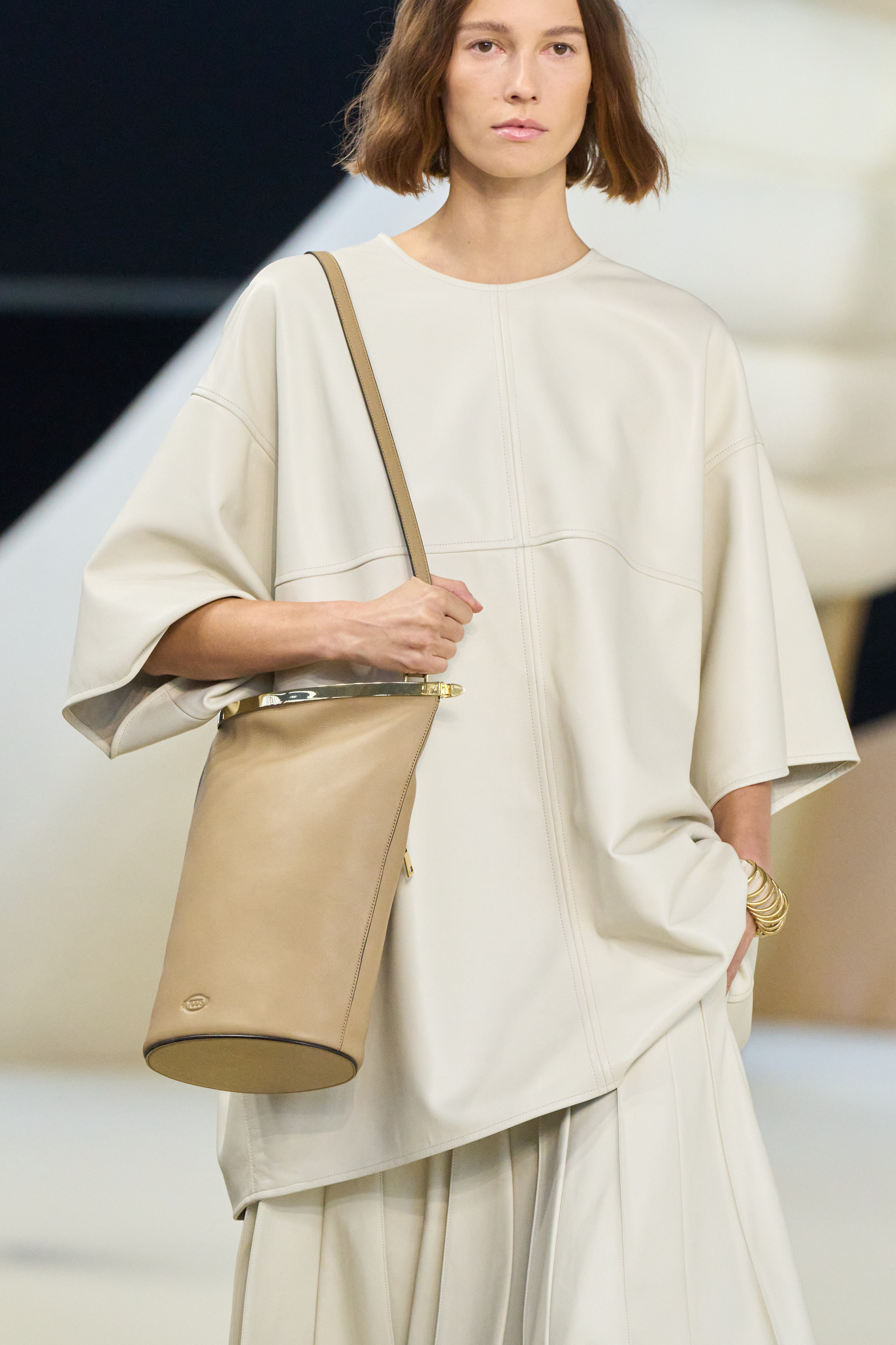 Tod S Spring 2025 Fashion Show Details