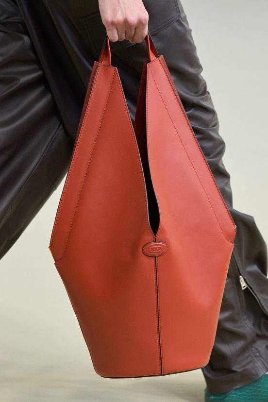 Tod S Spring 2025 Fashion Show Details