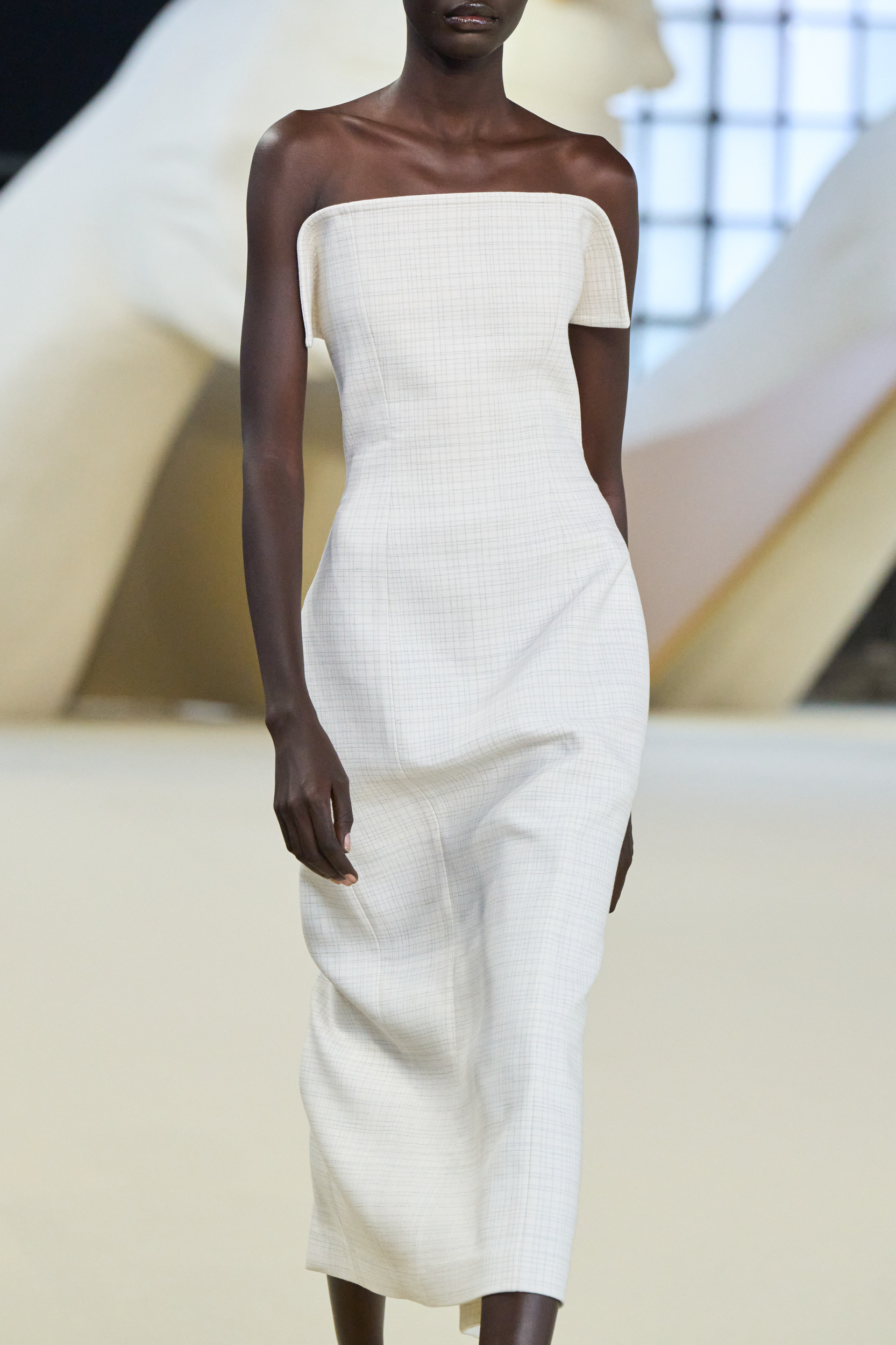 Tod S Spring 2025 Fashion Show Details