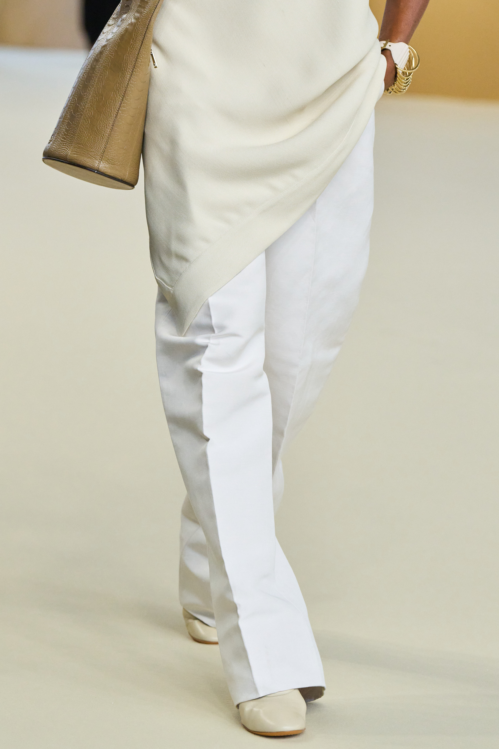 Tod S Spring 2025 Fashion Show Details