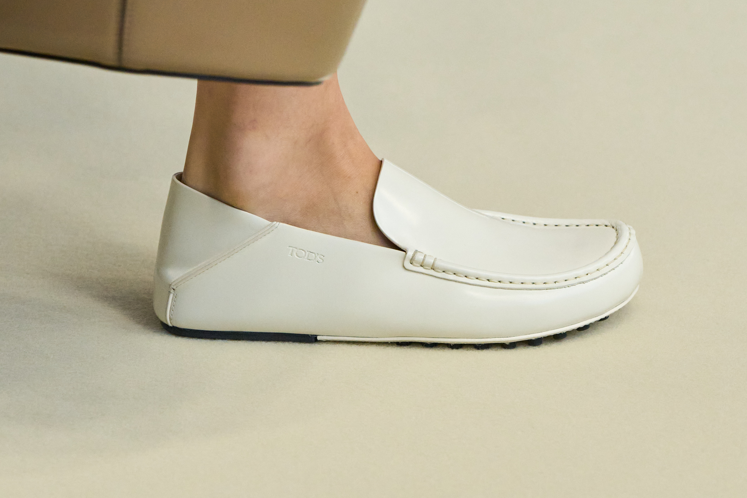 Tod S Spring 2025 Fashion Show Details