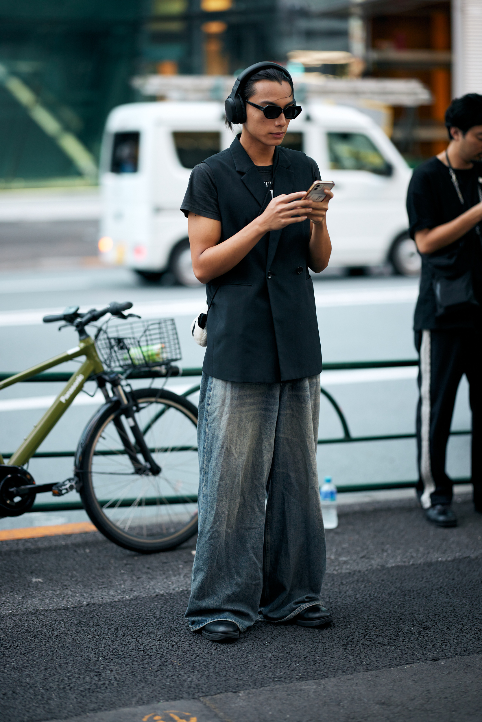 Tokyo Street Style Spring 2025 Shows