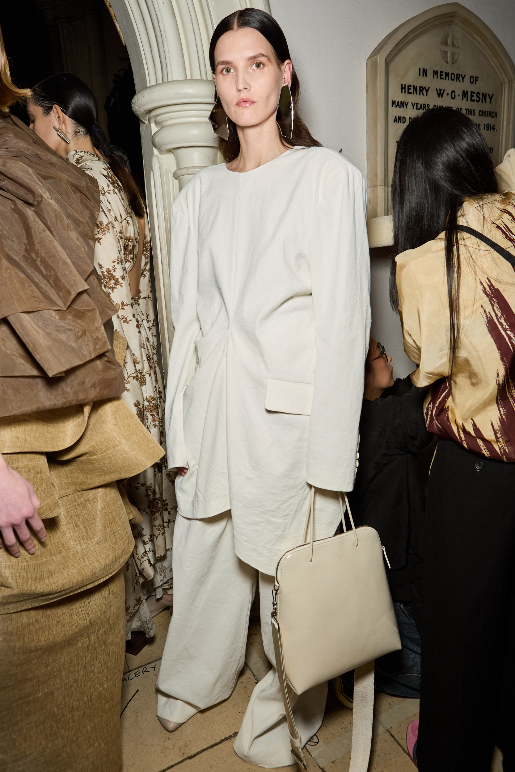 Uma Wang Spring 2025 Fashion Show Backstage