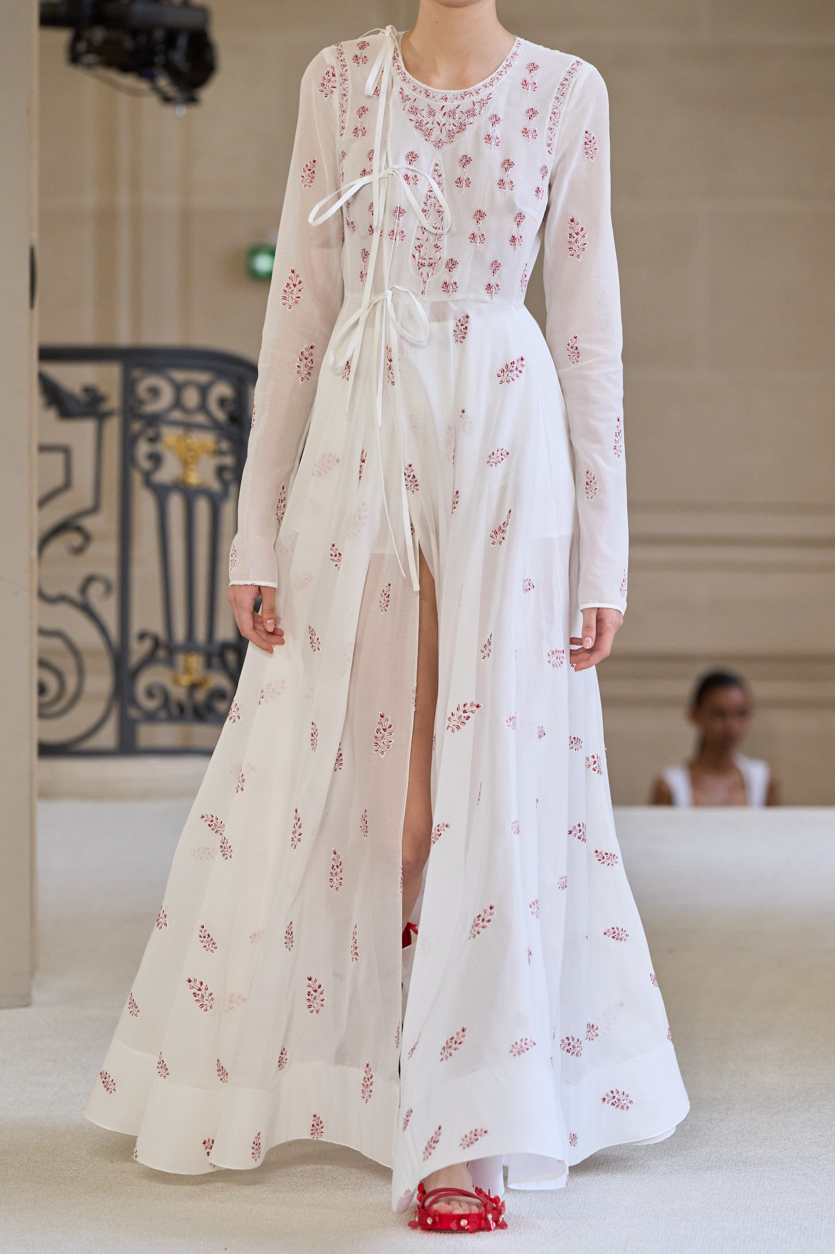 Giambattista Valli Spring 2025 Fashion Show Details