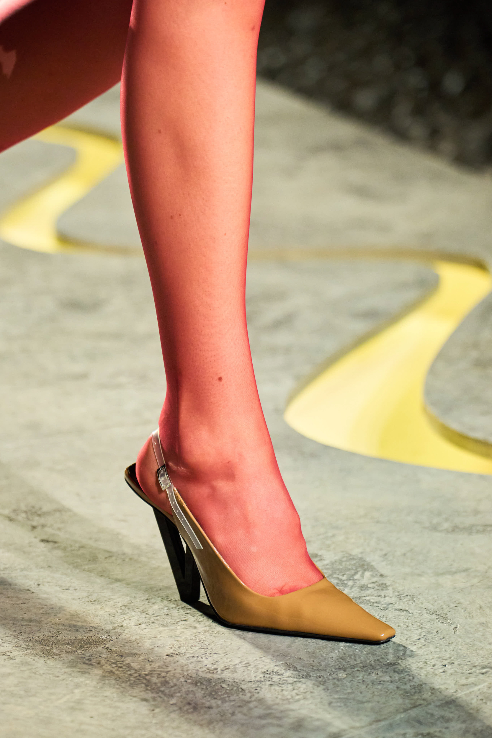 Versace Spring 2025 Fashion Show Details