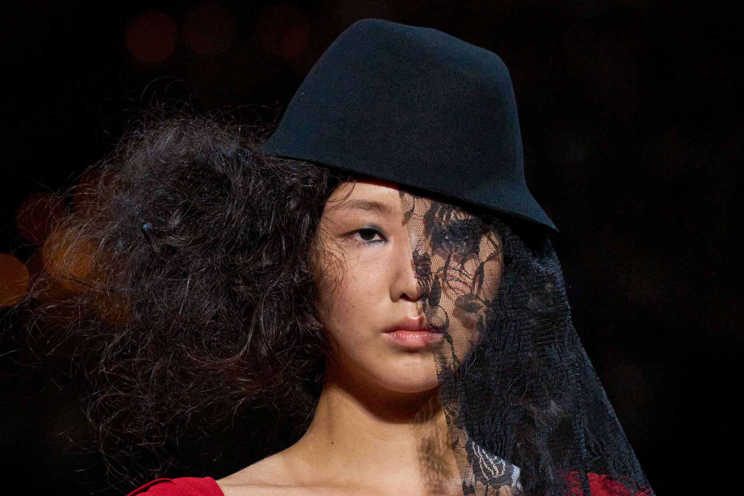 Yohji Yamamoto Spring 2025 Fashion Show Details