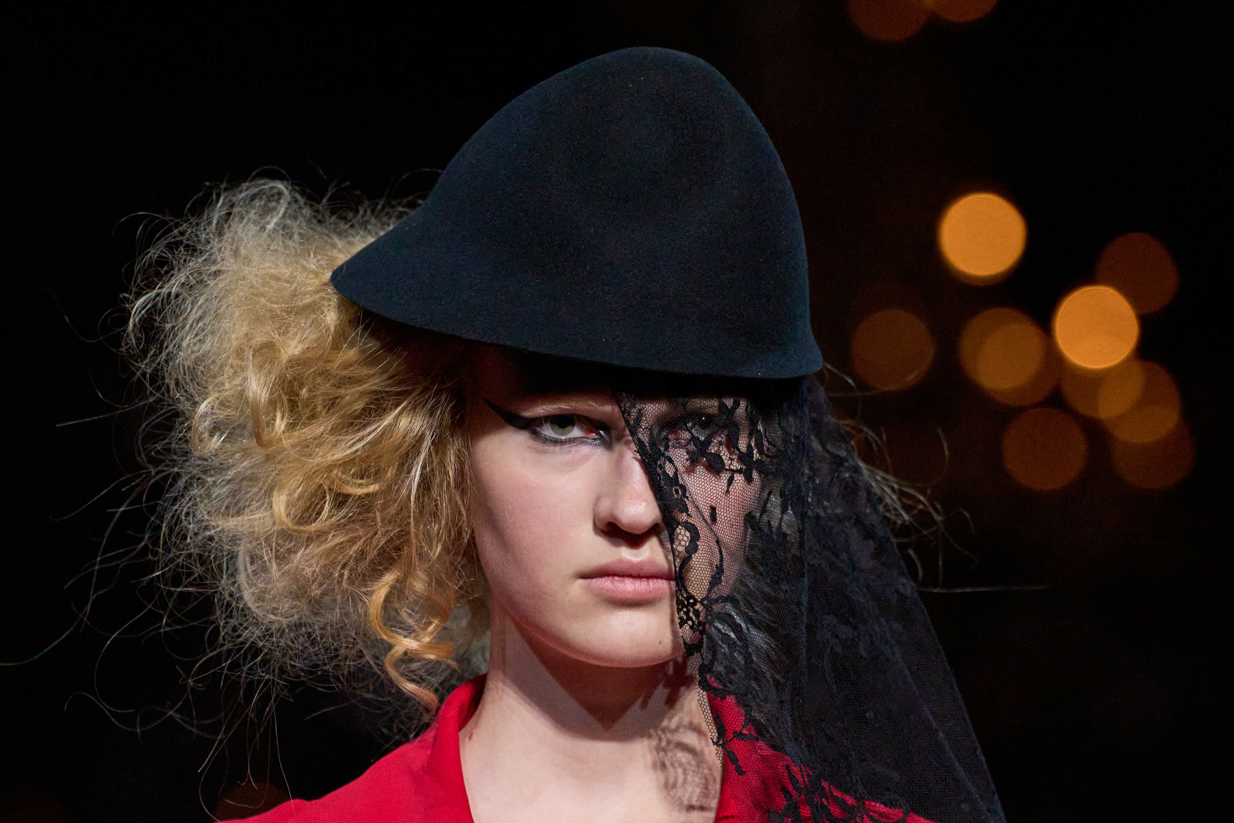 Yohji Yamamoto Spring 2025 Fashion Show Details