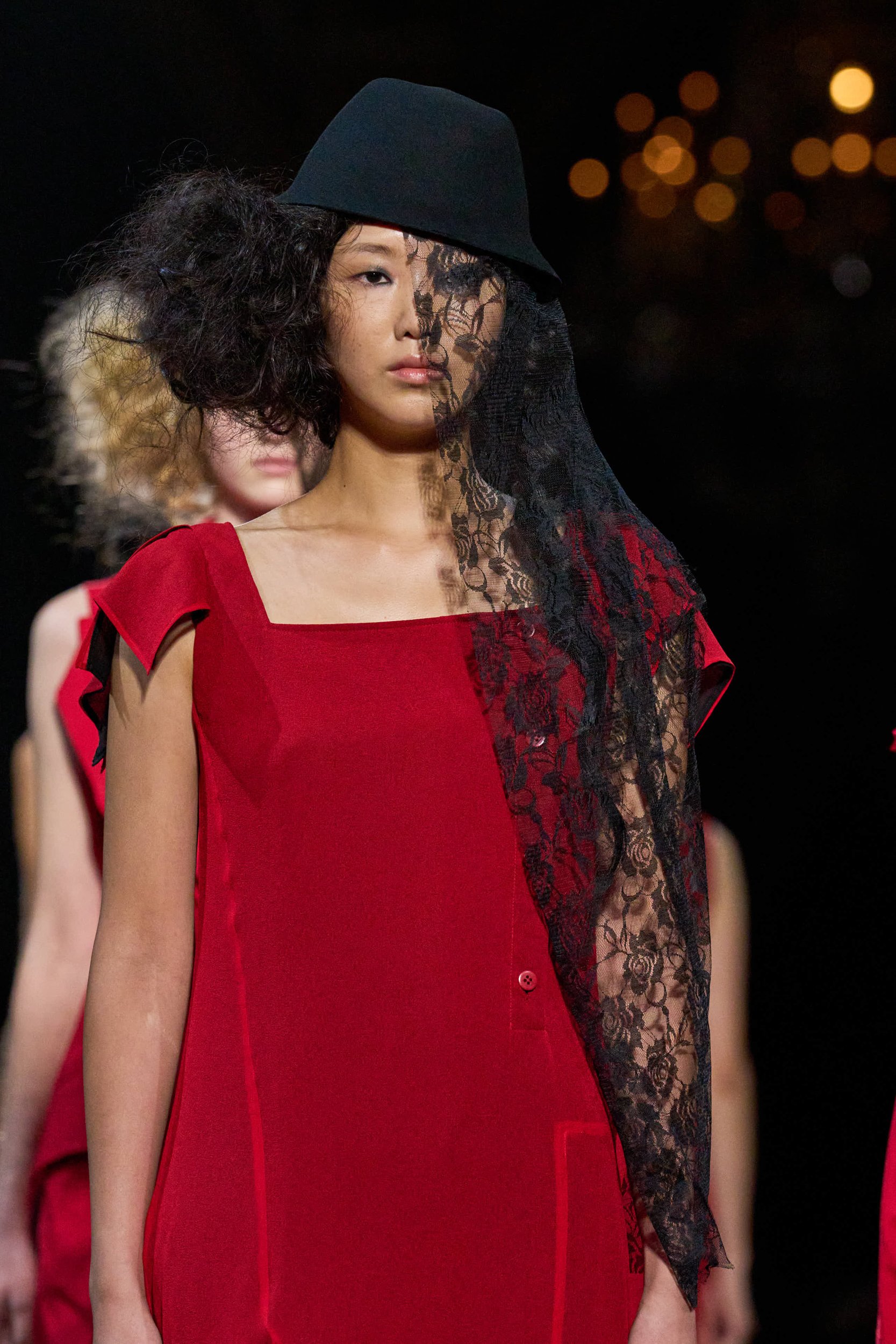 Yohji Yamamoto Spring 2025 Fashion Show Details