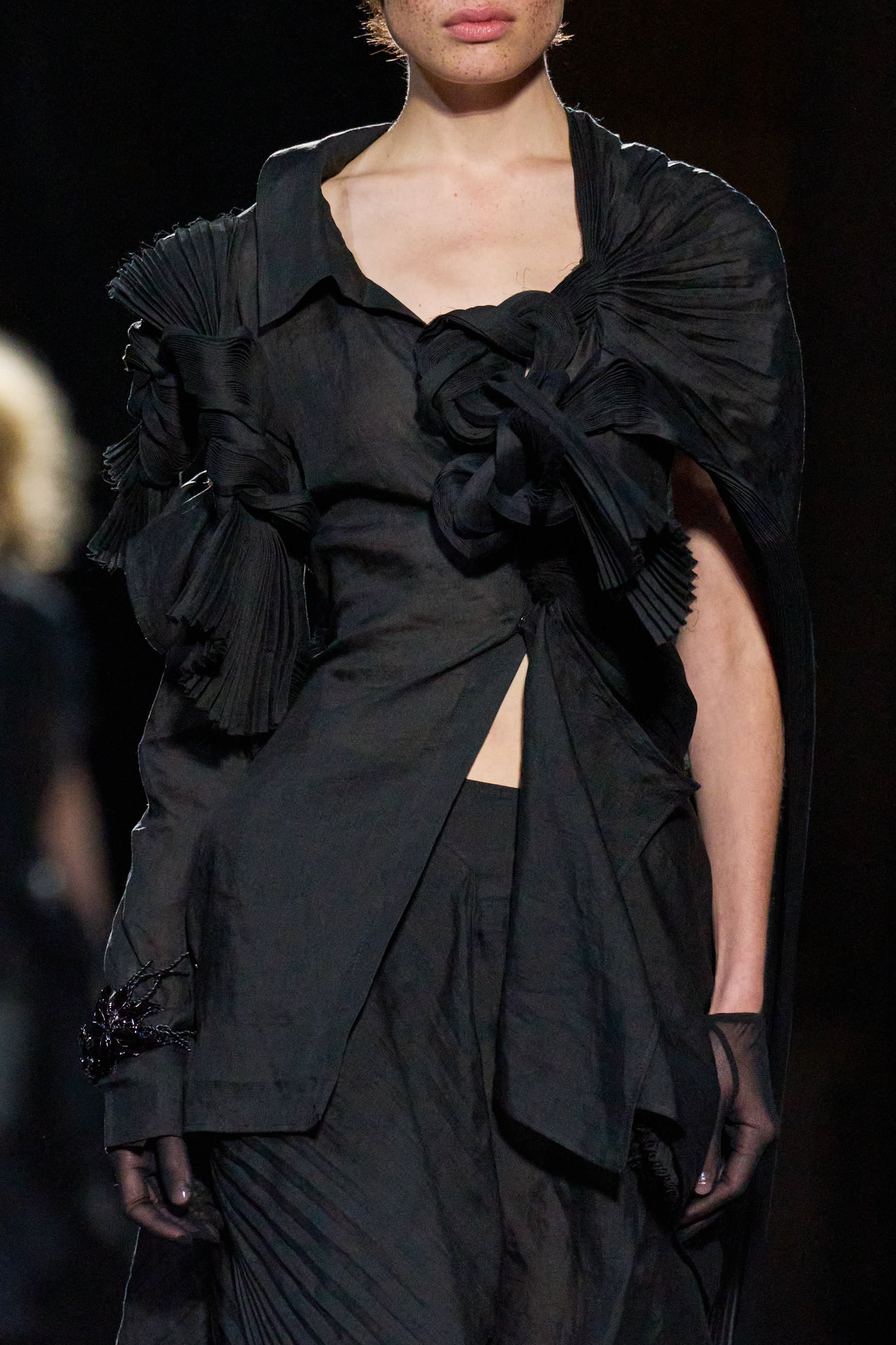 Yohji Yamamoto Spring 2025 Fashion Show Details