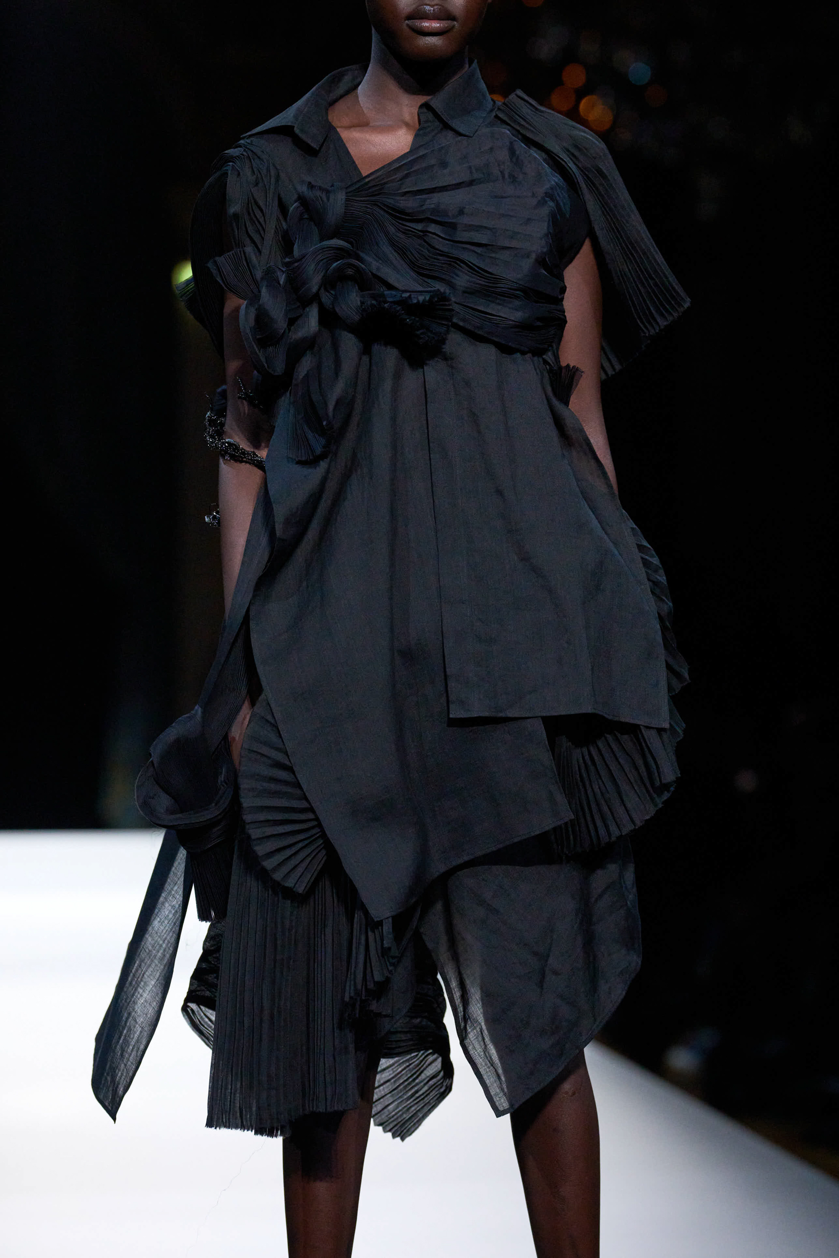 Yohji Yamamoto Spring 2025 Fashion Show Details