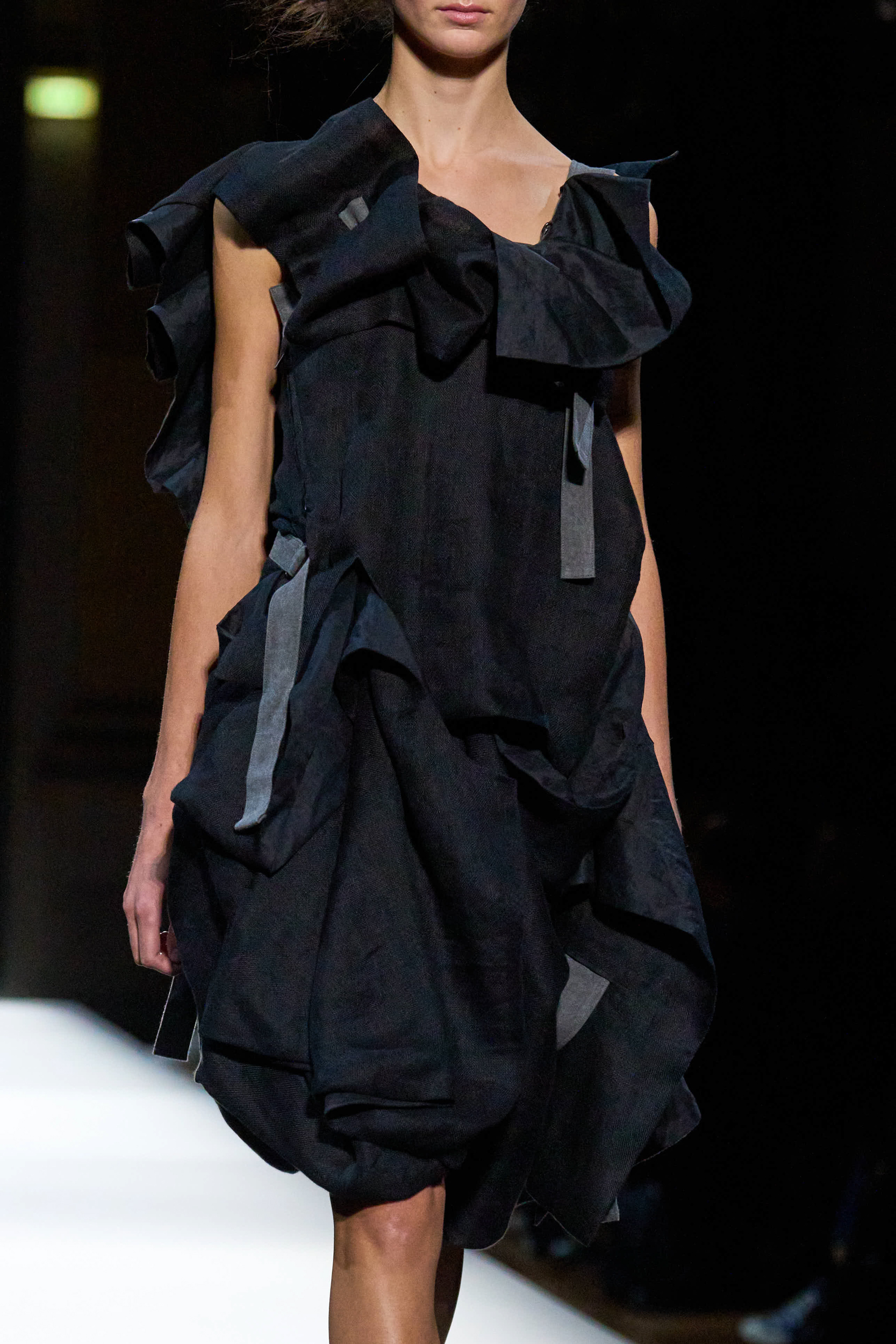 Yohji Yamamoto Spring 2025 Fashion Show Details