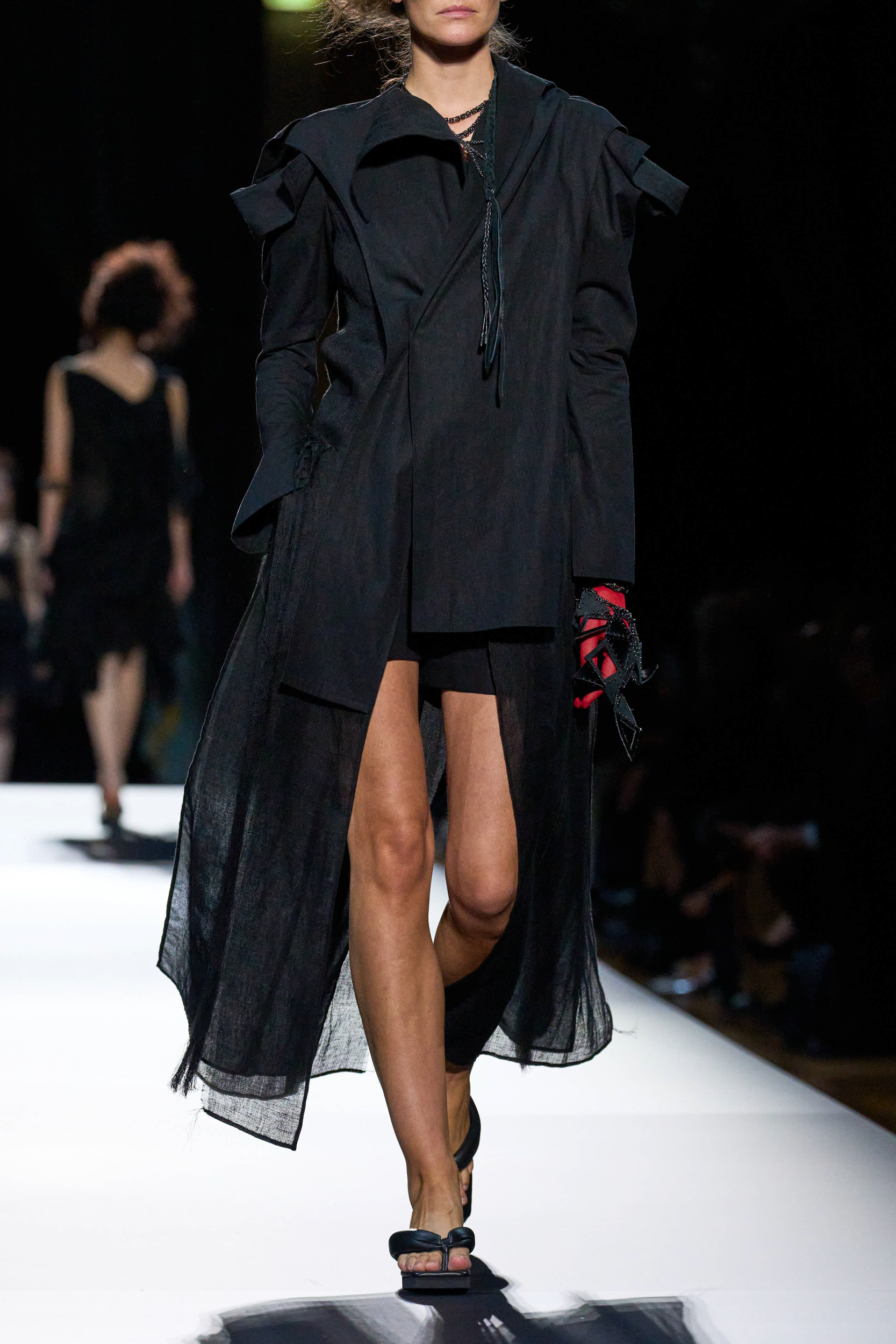 Yohji Yamamoto Spring 2025 Fashion Show Details