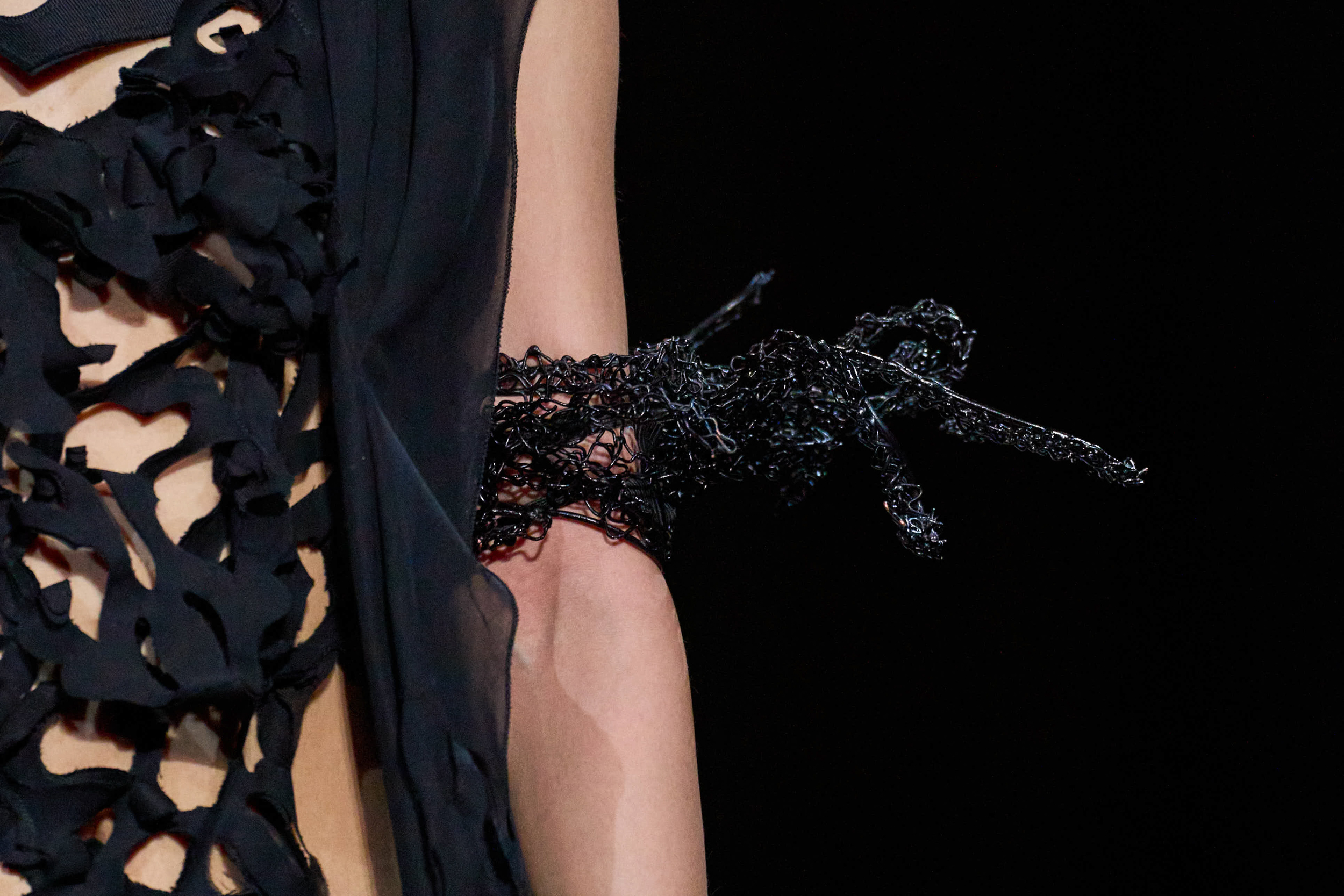 Yohji Yamamoto Spring 2025 Fashion Show Details