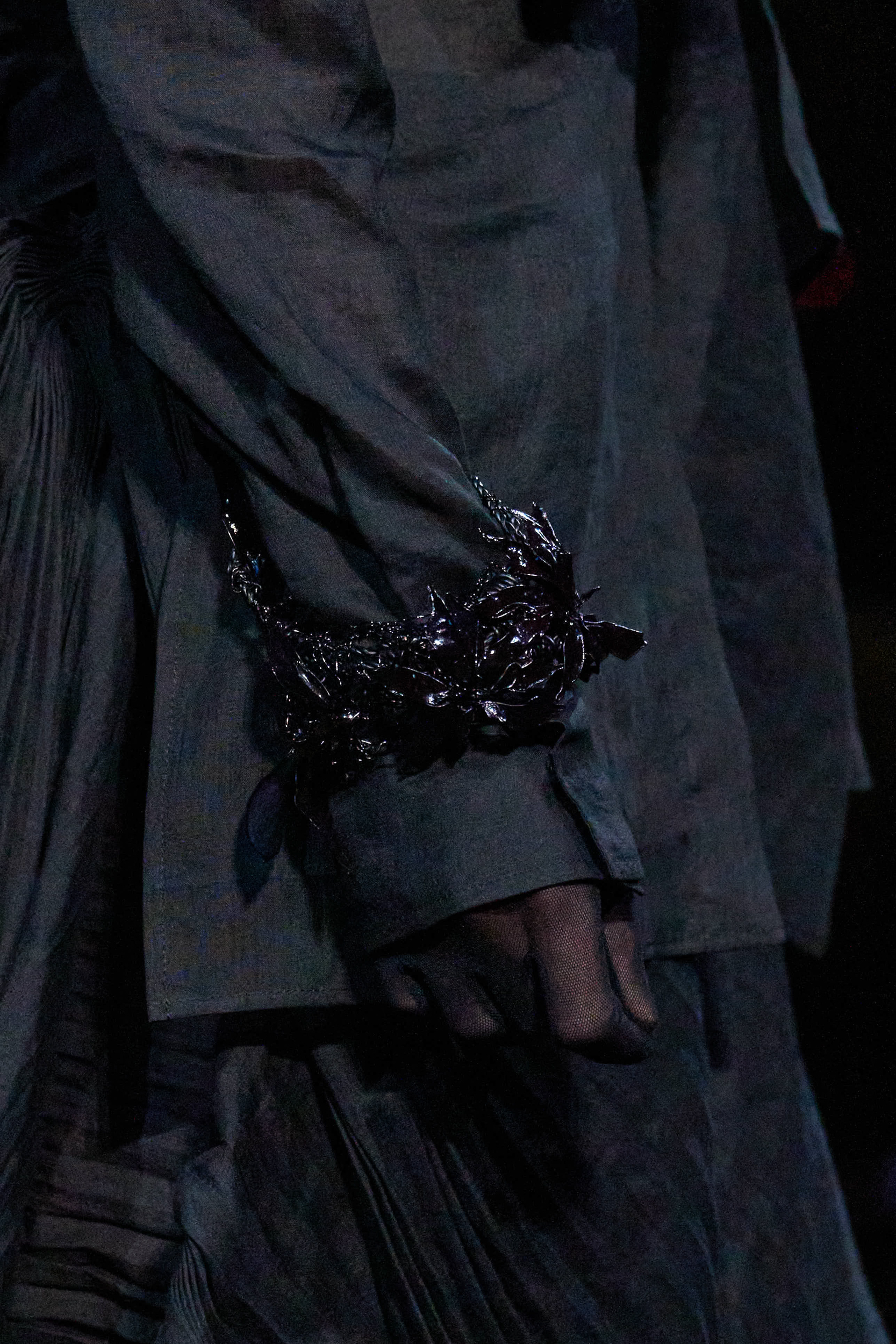 Yohji Yamamoto Spring 2025 Fashion Show Details