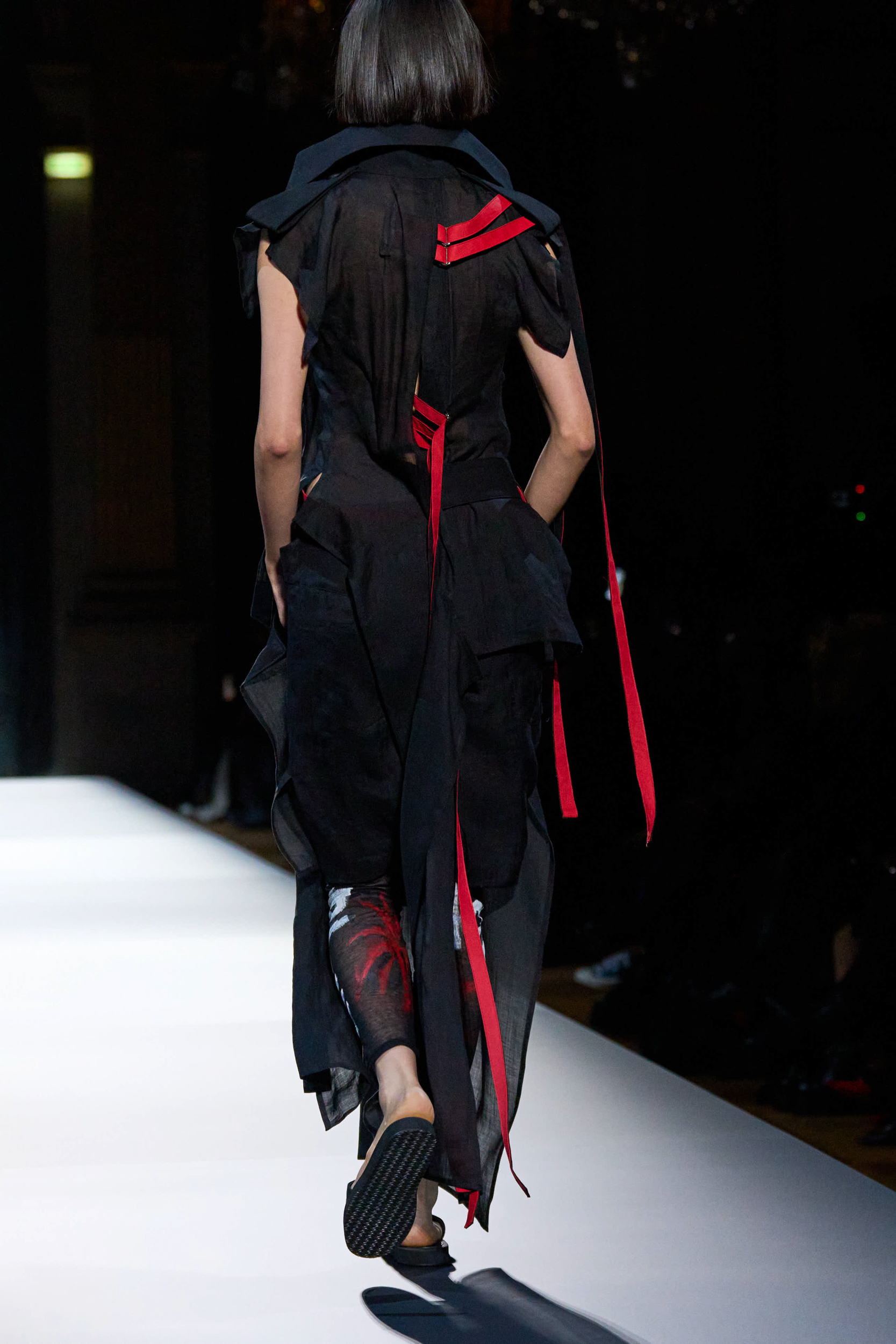 Yohji Yamamoto Spring 2025 Fashion Show Details