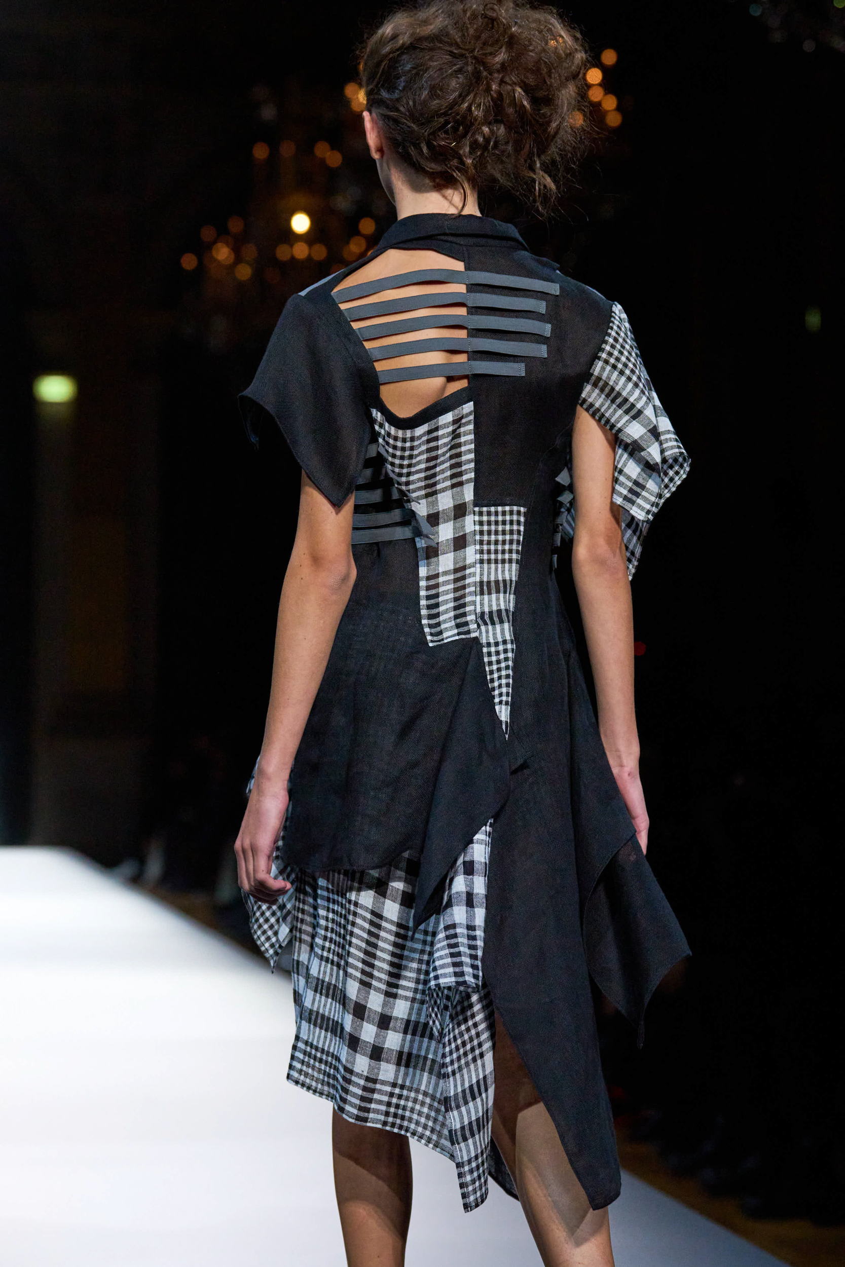 Yohji Yamamoto Spring 2025 Fashion Show Details