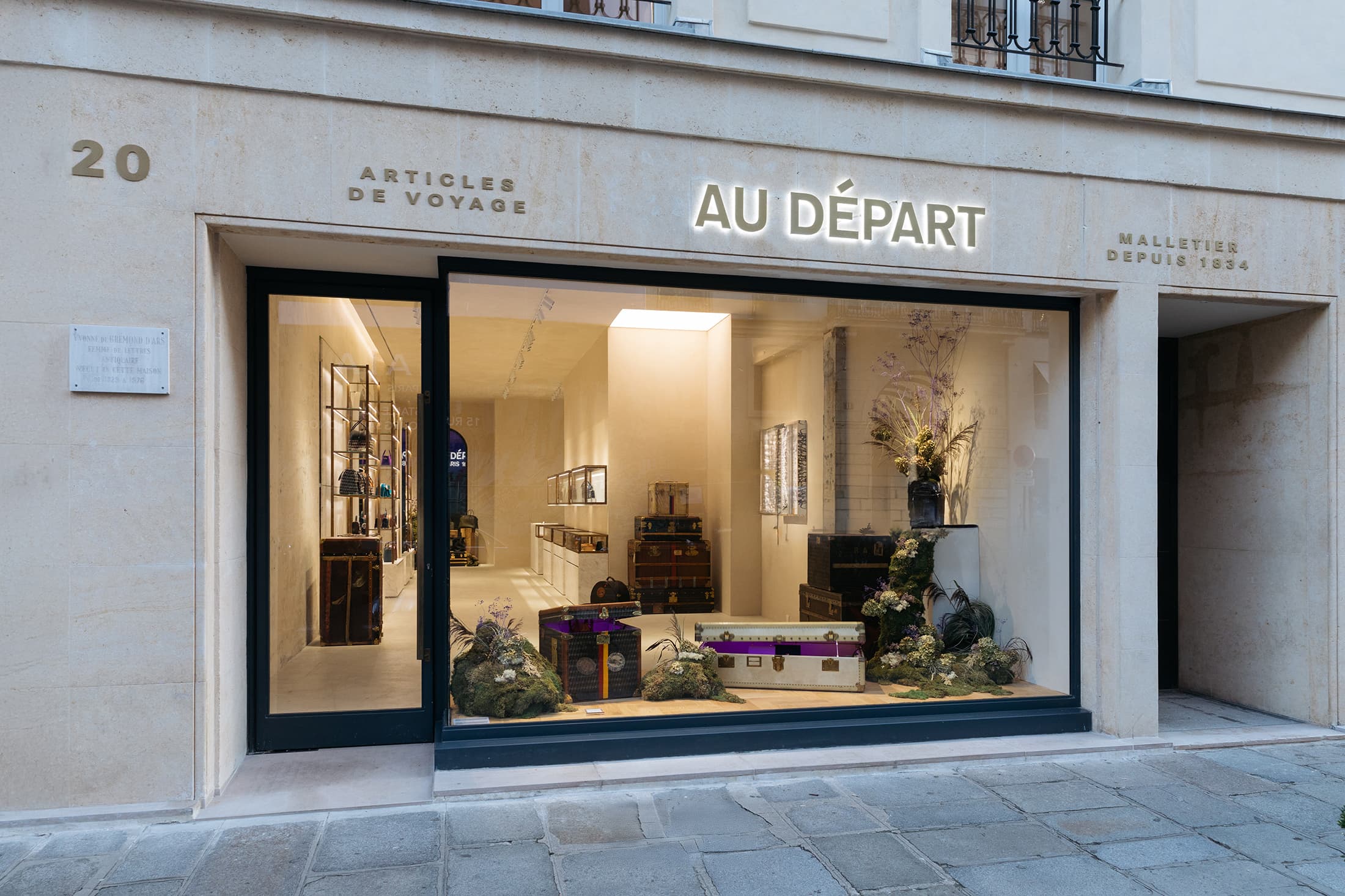 Au Départ Paris Flagship Store on Rue du Faubourg Saint-Honoré