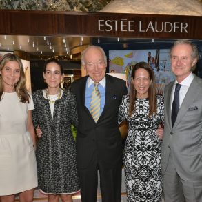 Estée Lauder Family Surrenders Daily Management in Executive Transition