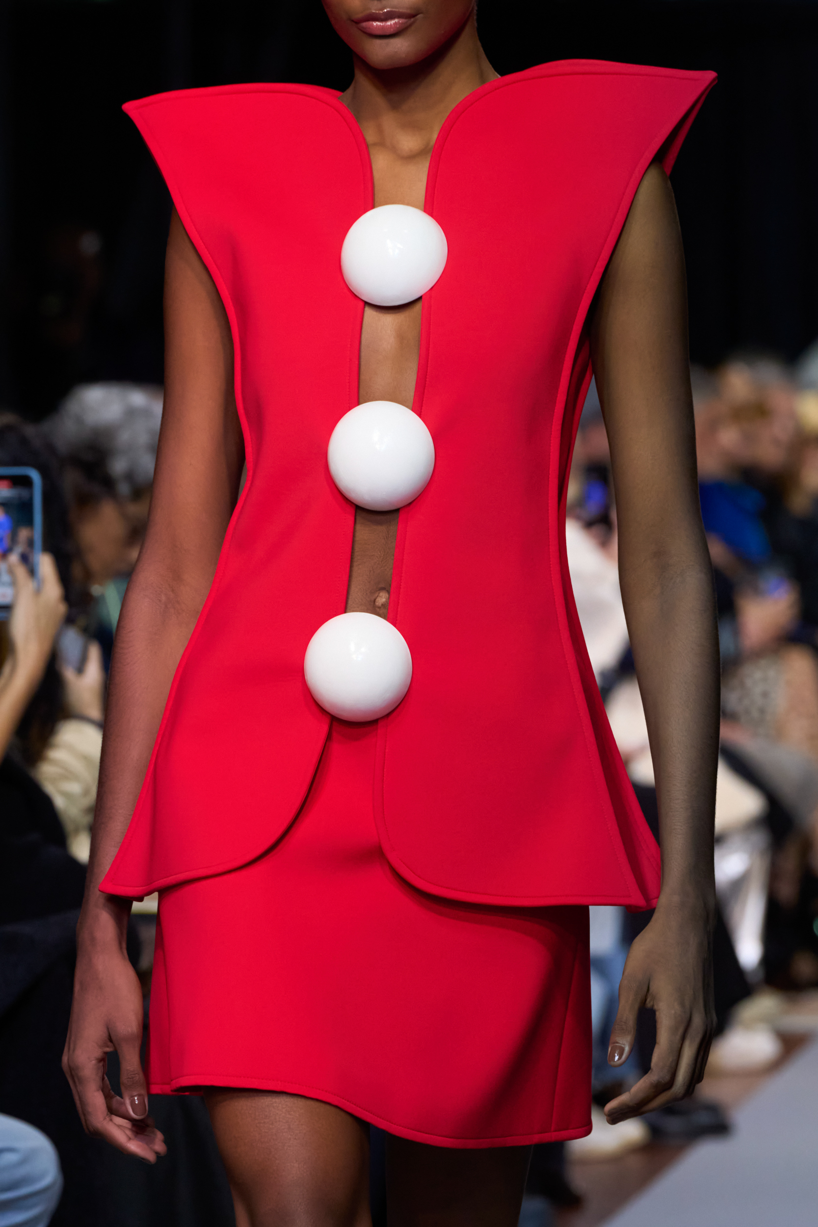 Pierre Cardin Spring 2025 Fashion Show Details