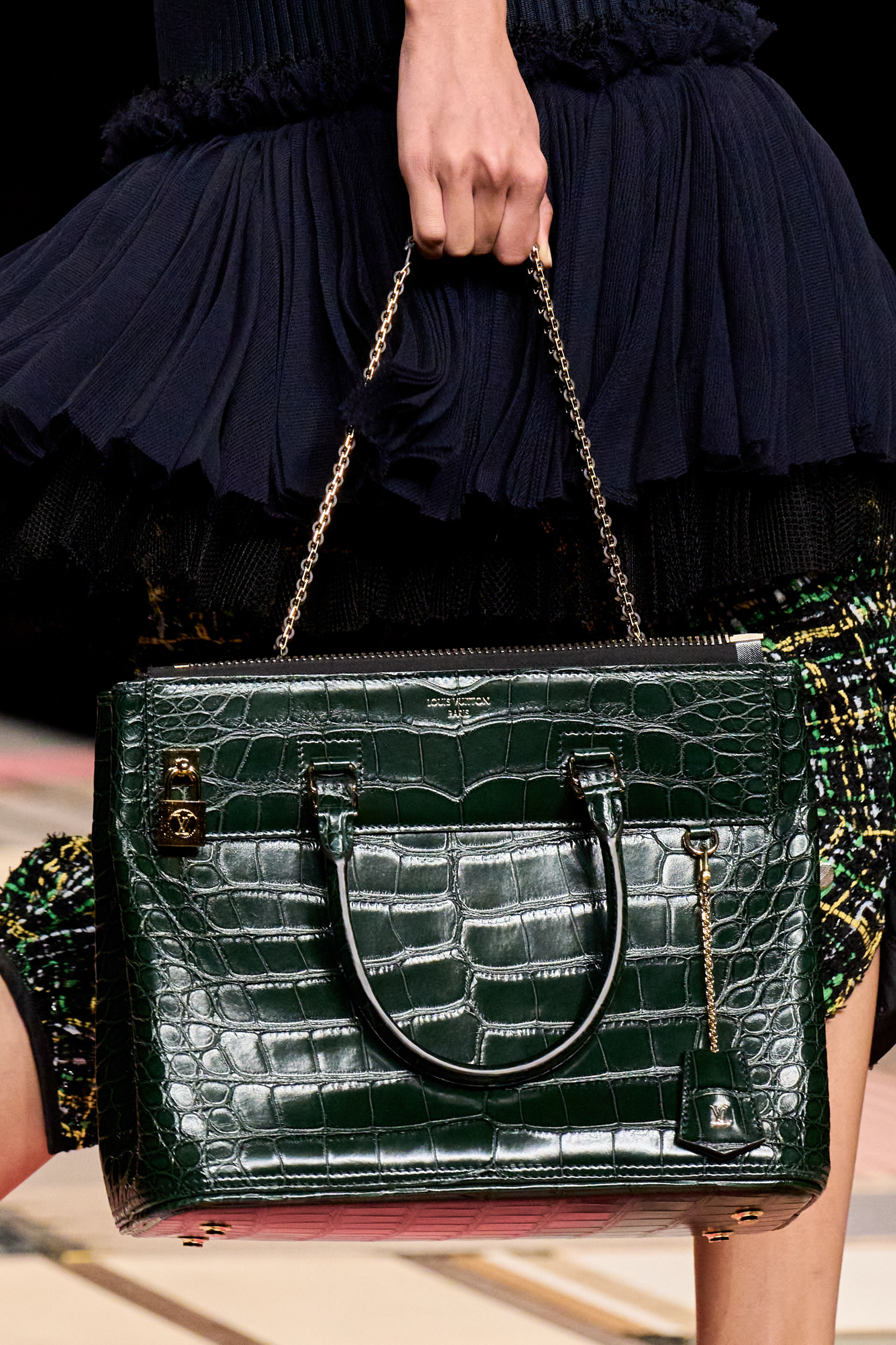 Louis Vuitton Spring 2025 Fashion Show Details