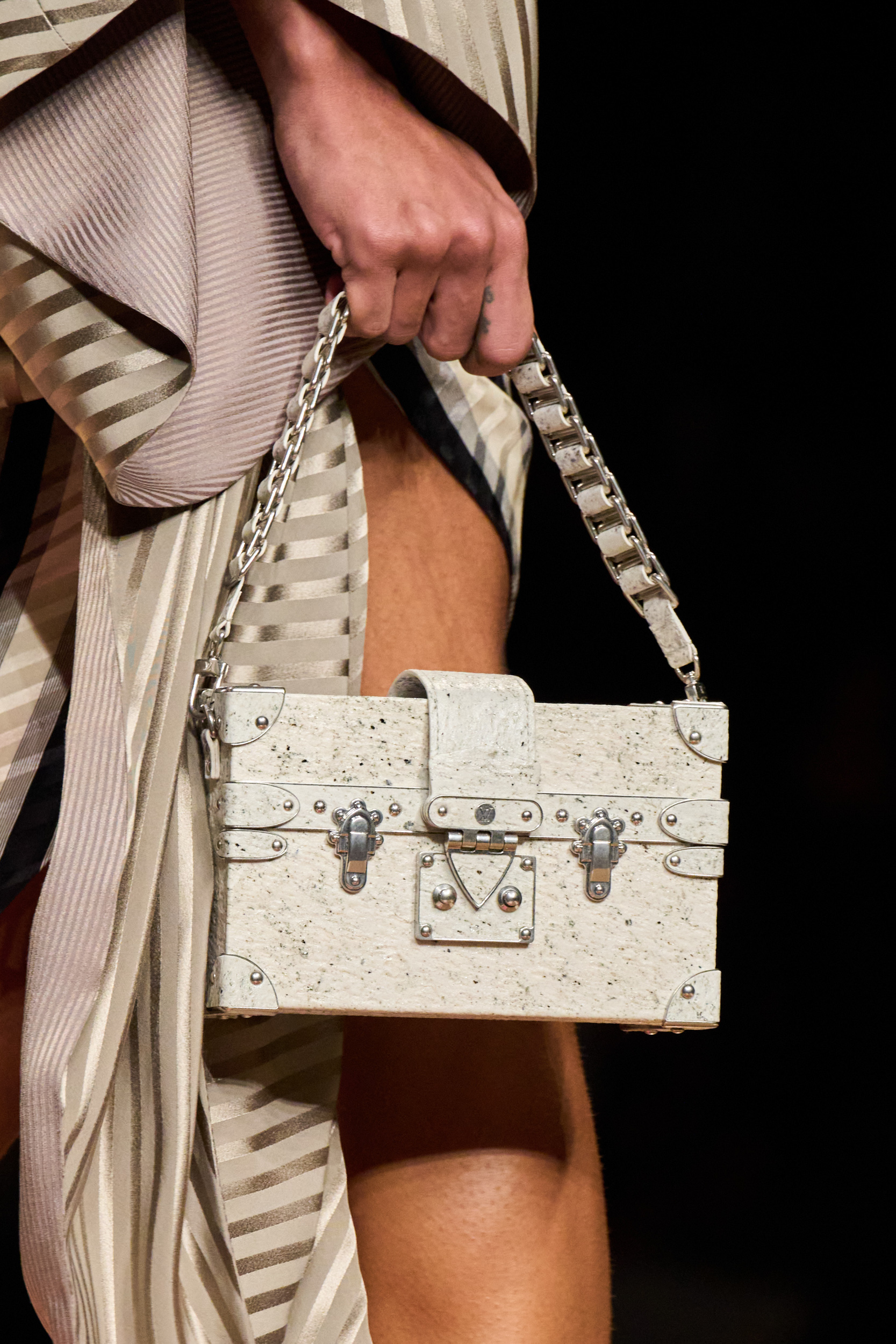 Louis Vuitton Spring 2025 Fashion Show Details