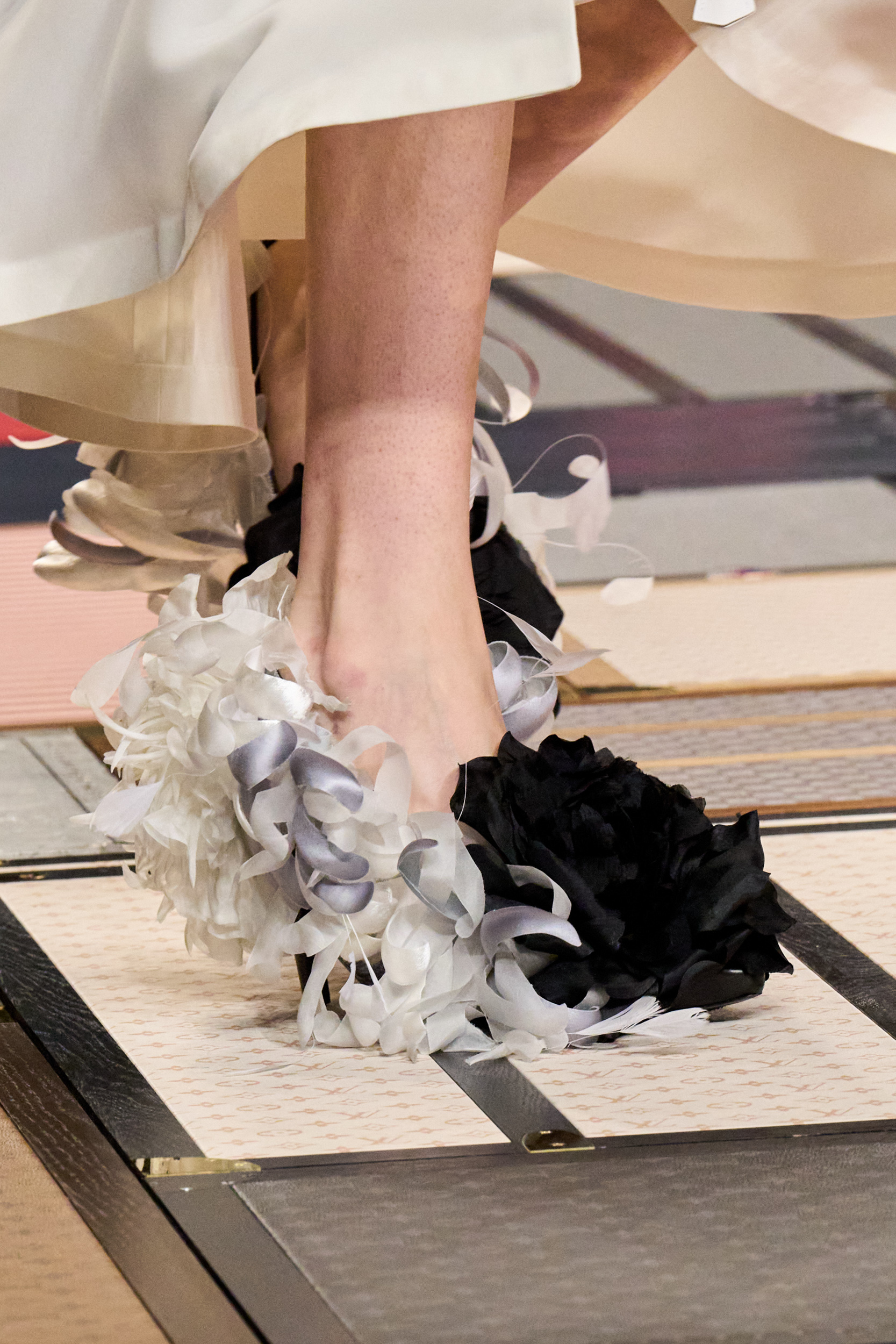 Louis Vuitton Spring 2025 Fashion Show Details