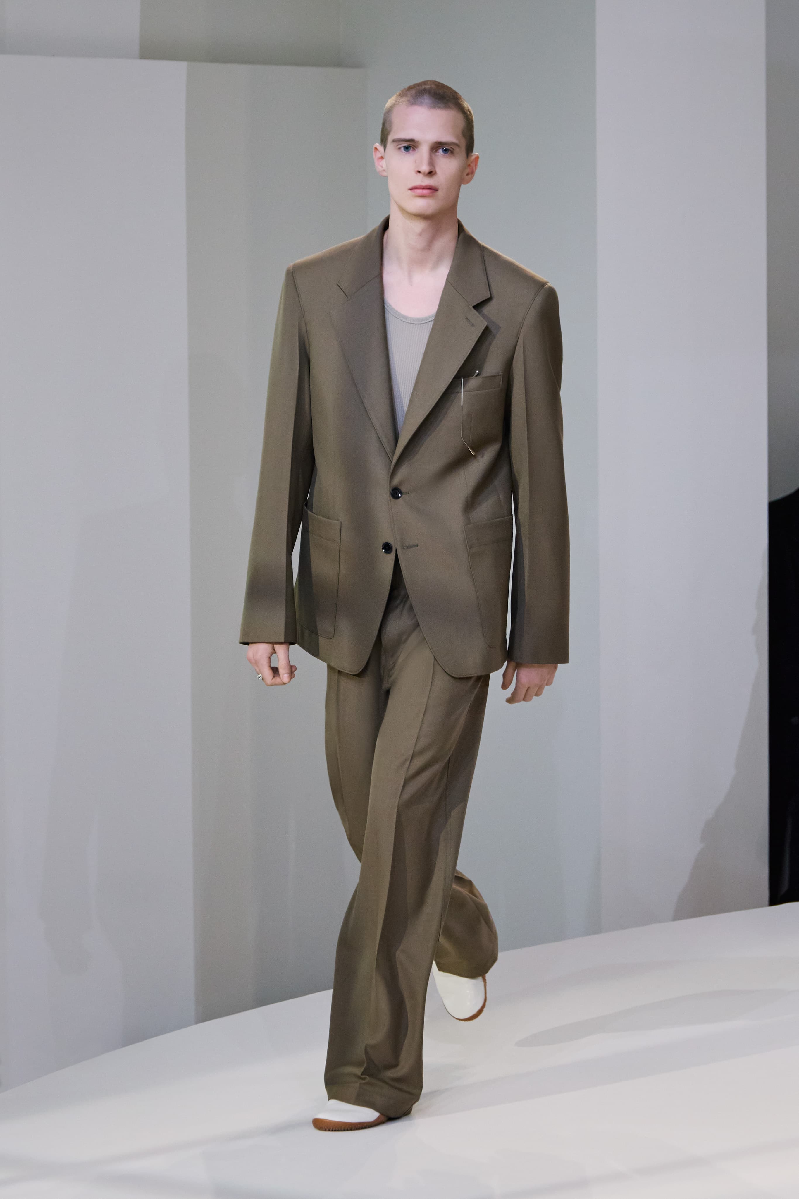 Lemaire Fall 2025 Men's Fashion Show | The Impression