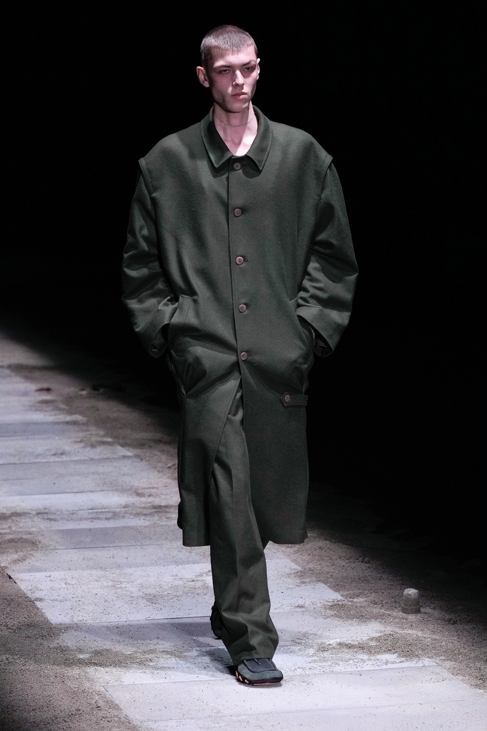 Magliano Fall 2025 Men’s Fashion Show