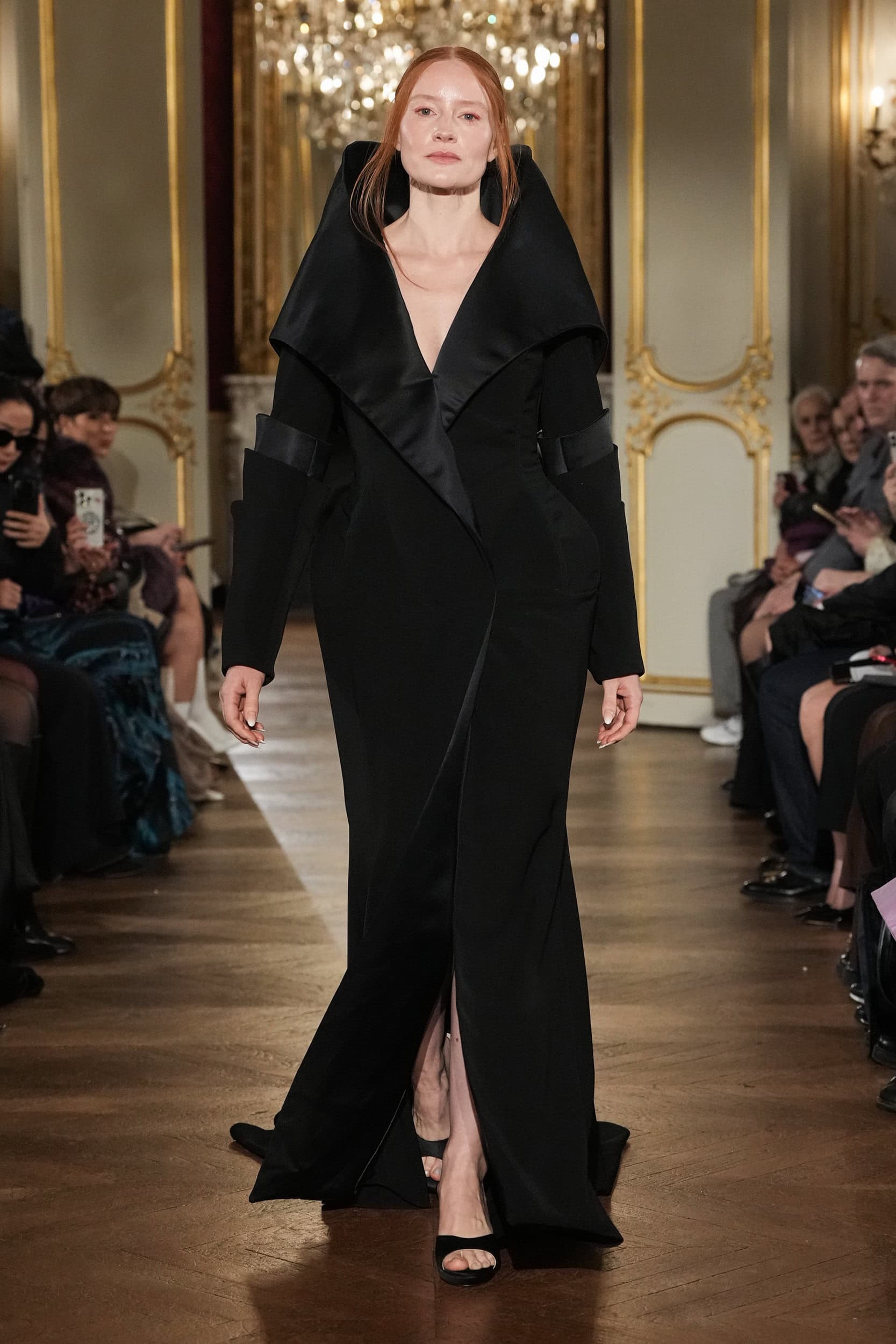 Lena Erziak Spring 2025 Couture Fashion Show