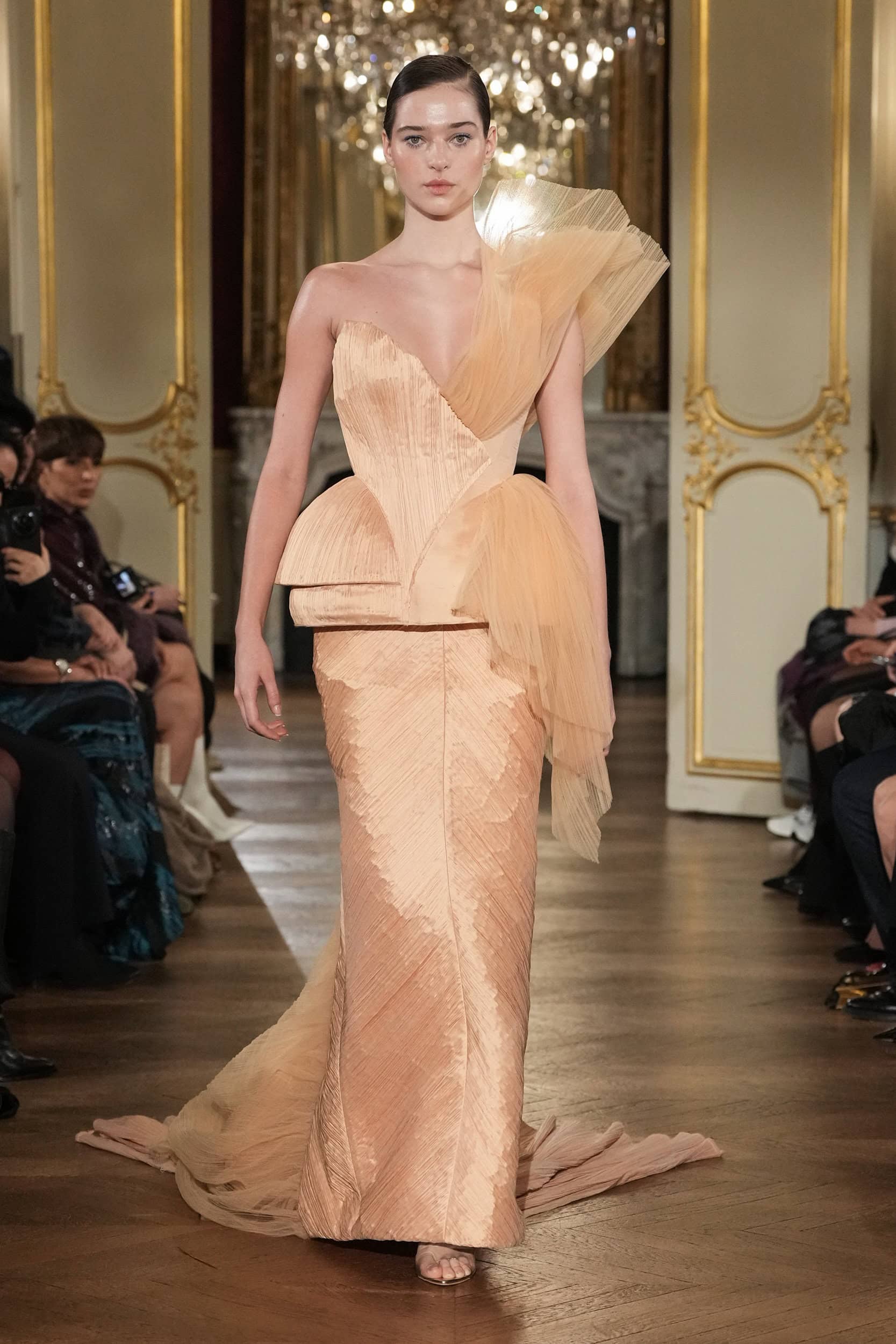 Lena Erziak Spring 2025 Couture Fashion Show